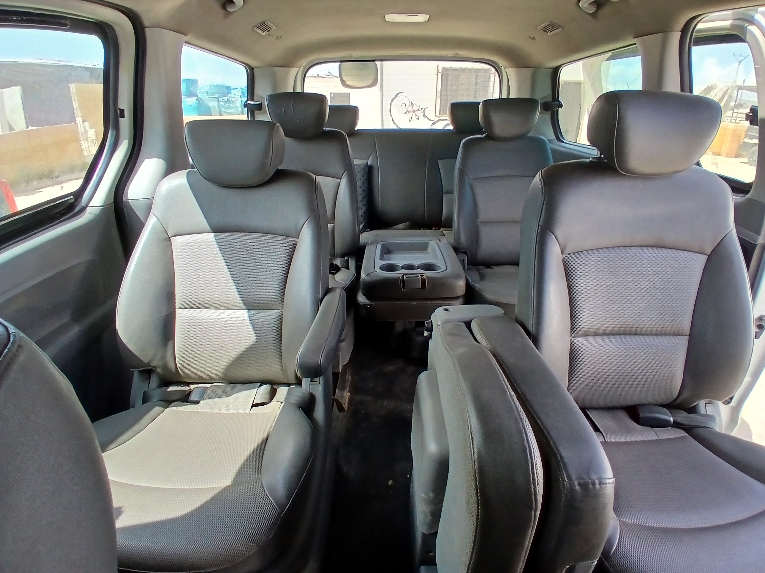kilometrage car sale hyundai h 1 standard van used 2009 aleppo wz image