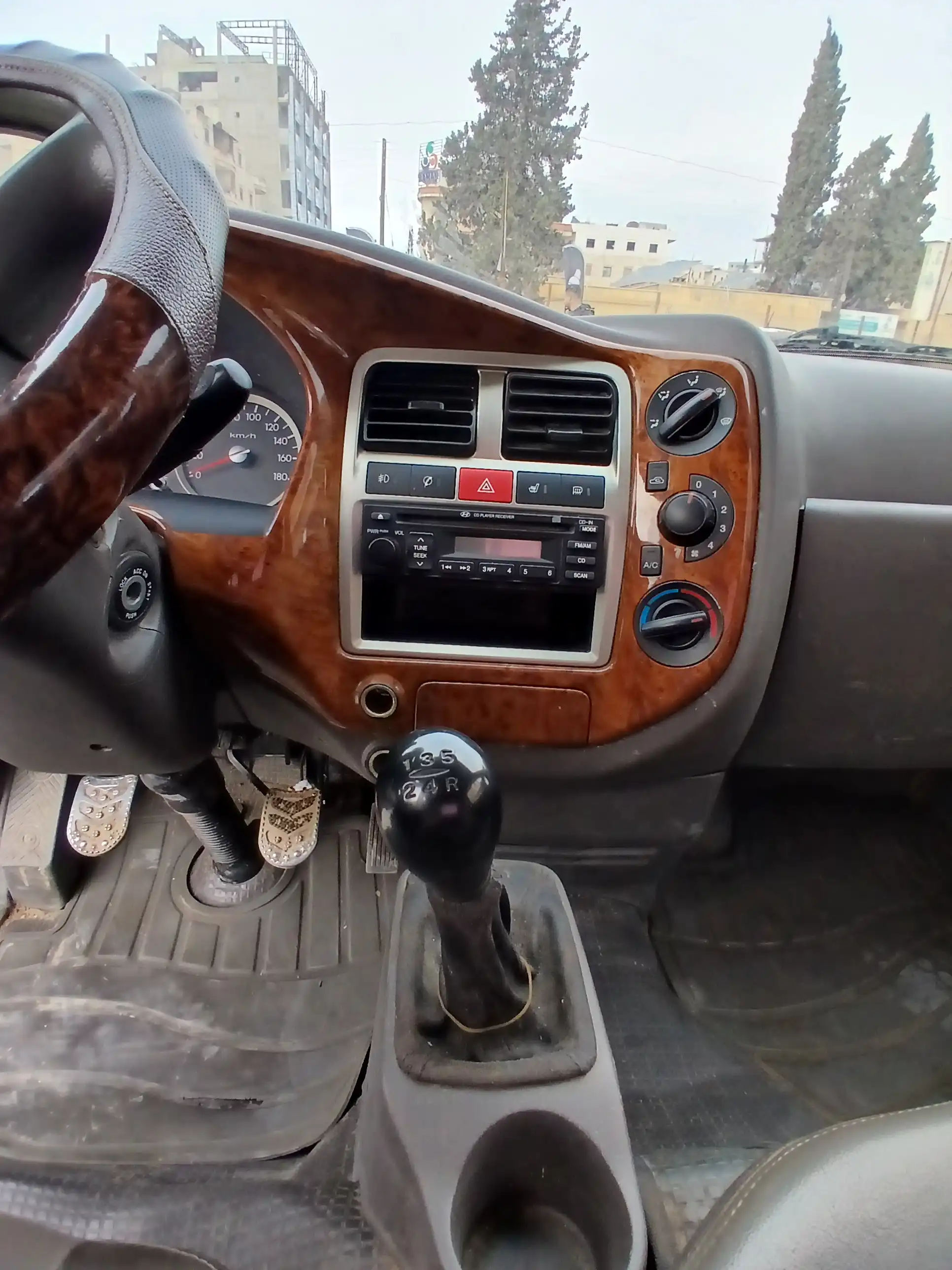 kilometrage car sale hyundai porter ii 2 crdi cargo truck used 2012 aleppo fi image