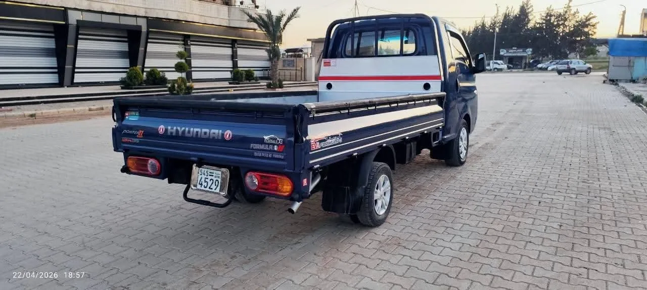 kilometrage car sale hyundai porter ii 2 crdi cargo truck used 2011 aleppo nz image