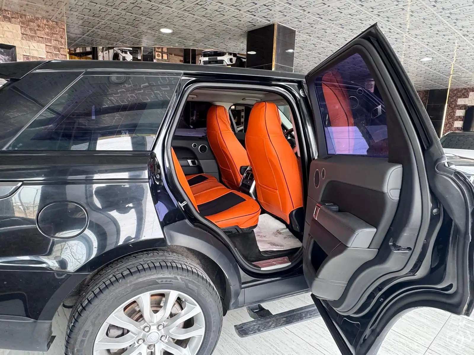 kilometrage car sale land rover range rover sport hse suv used 2013 ow image