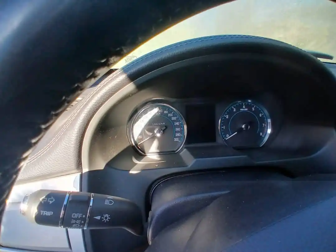 kilometrage car sale jaguar xf r dynamic sedan used 2013 aleppo yz image