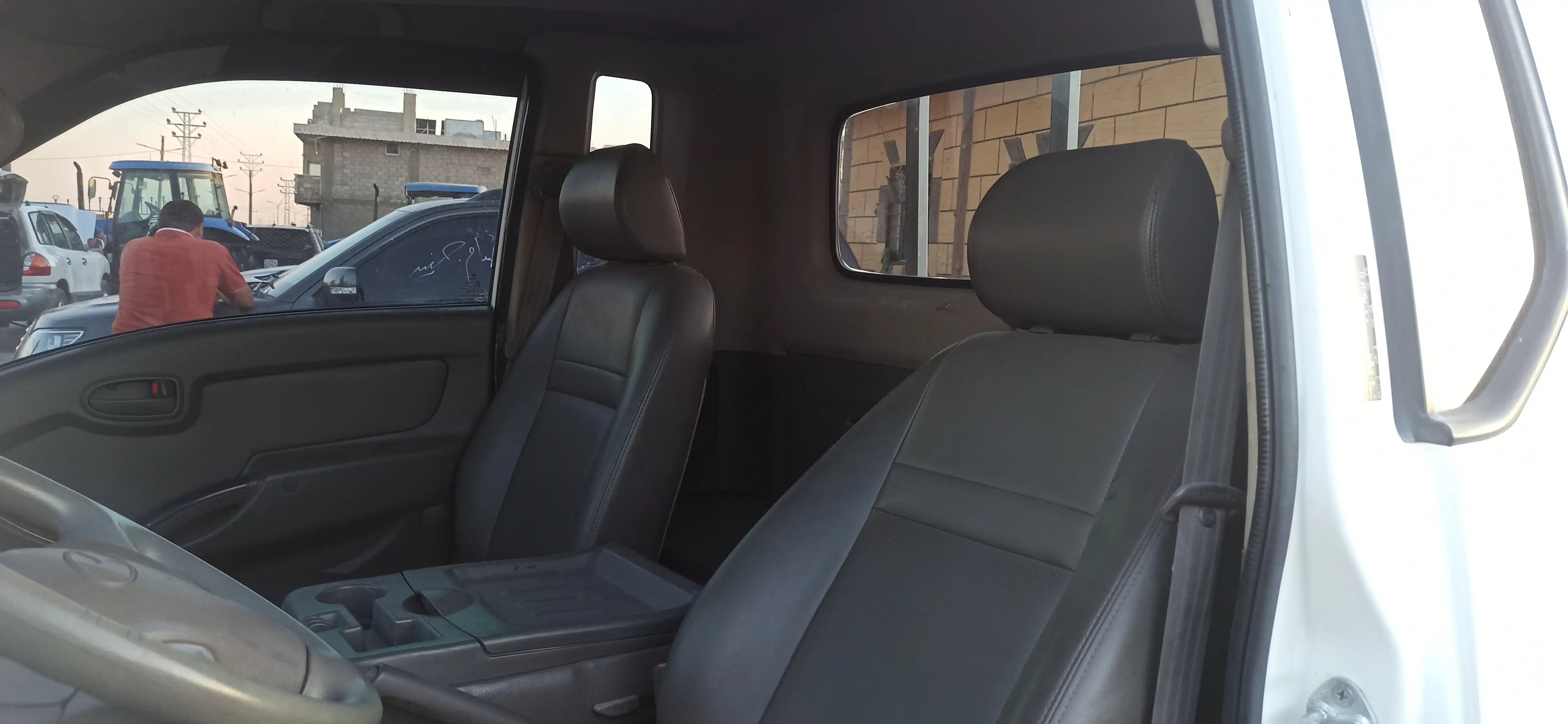 kilometrage car sale hyundai porter 2 crdi cargo truck used 2010 aleppo vh image