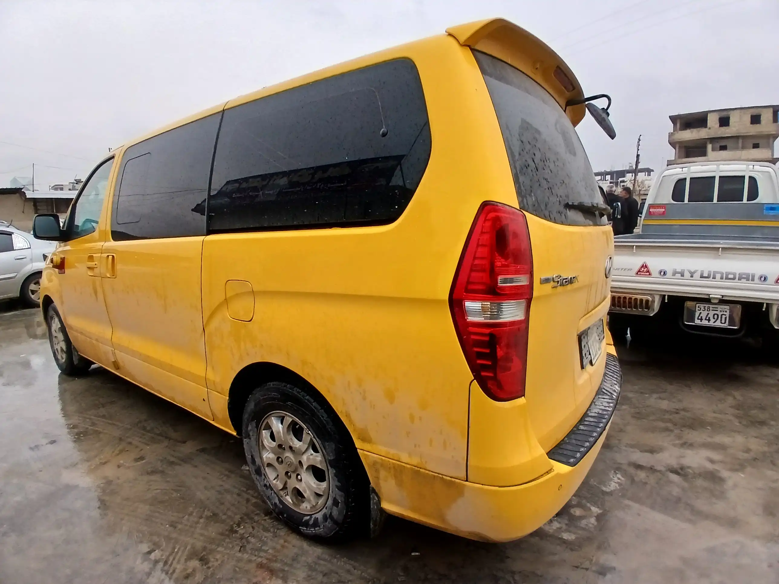 kilometrage car sale hyundai grand starex cvx van used 2011 aleppo ly image