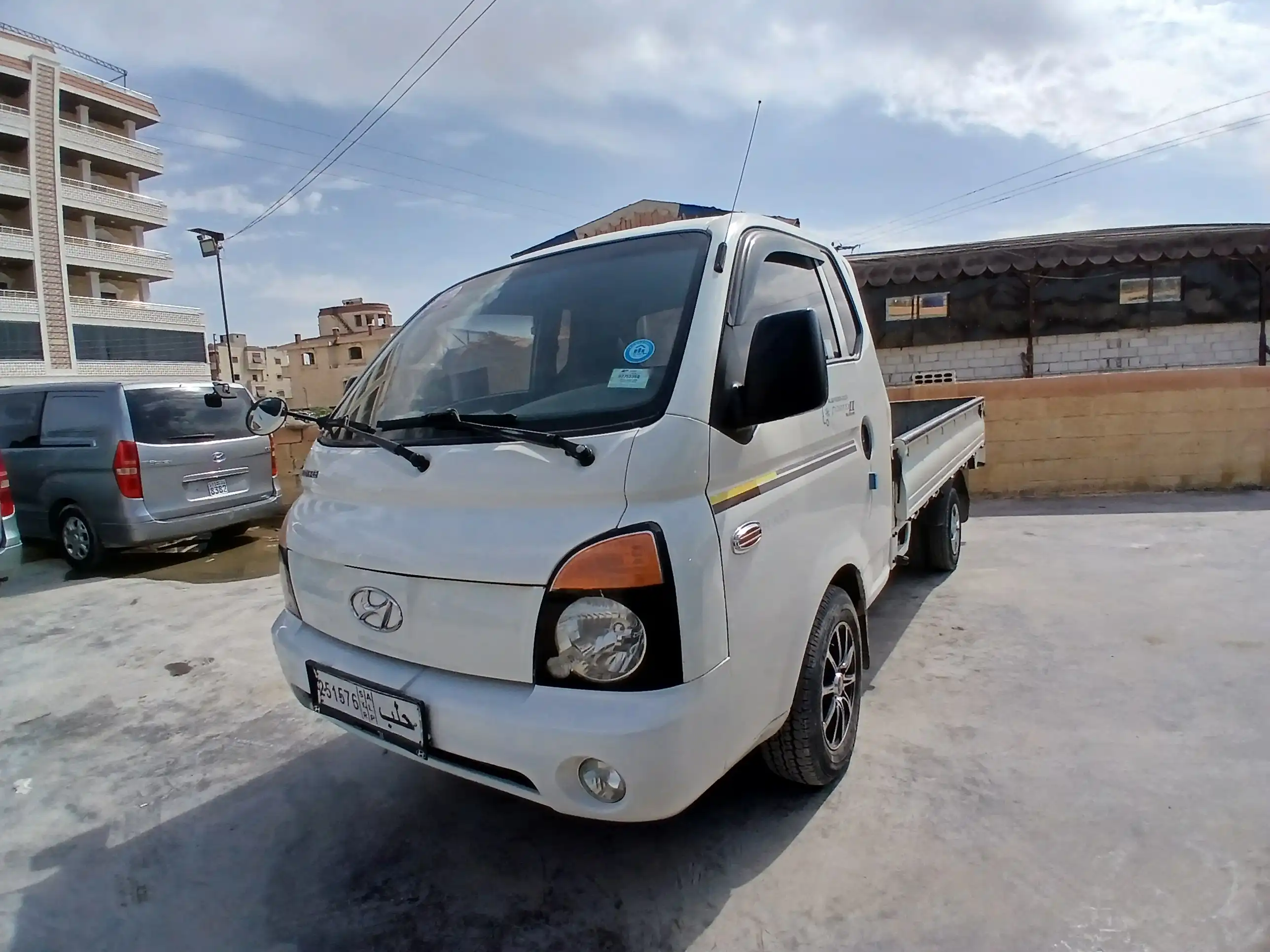 kilometrage car sale hyundai porter 2 crdi cargo truck used 2007 aleppo xn card image