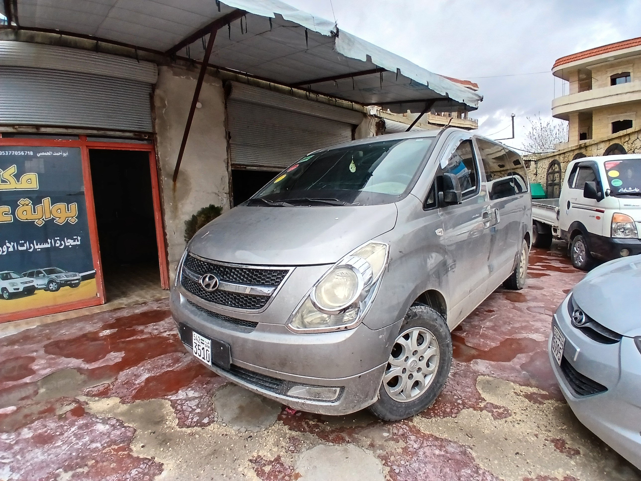 kilometrage car sale hyundai grand starex cvx van used 2011 aleppo qf image