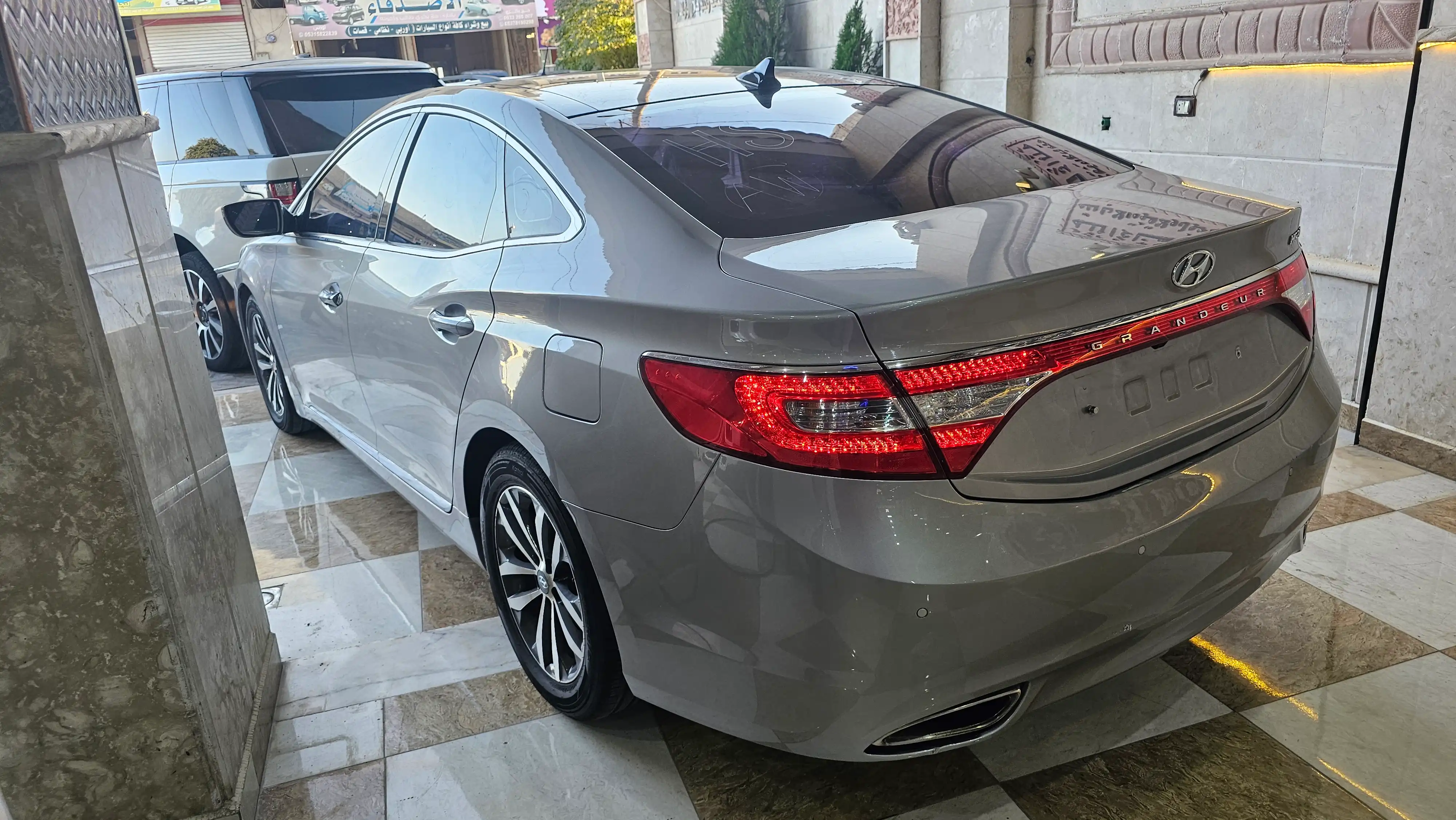 kilometrage car sale hyundai grandeur hg 240 sedan used 2012 aleppo kp image