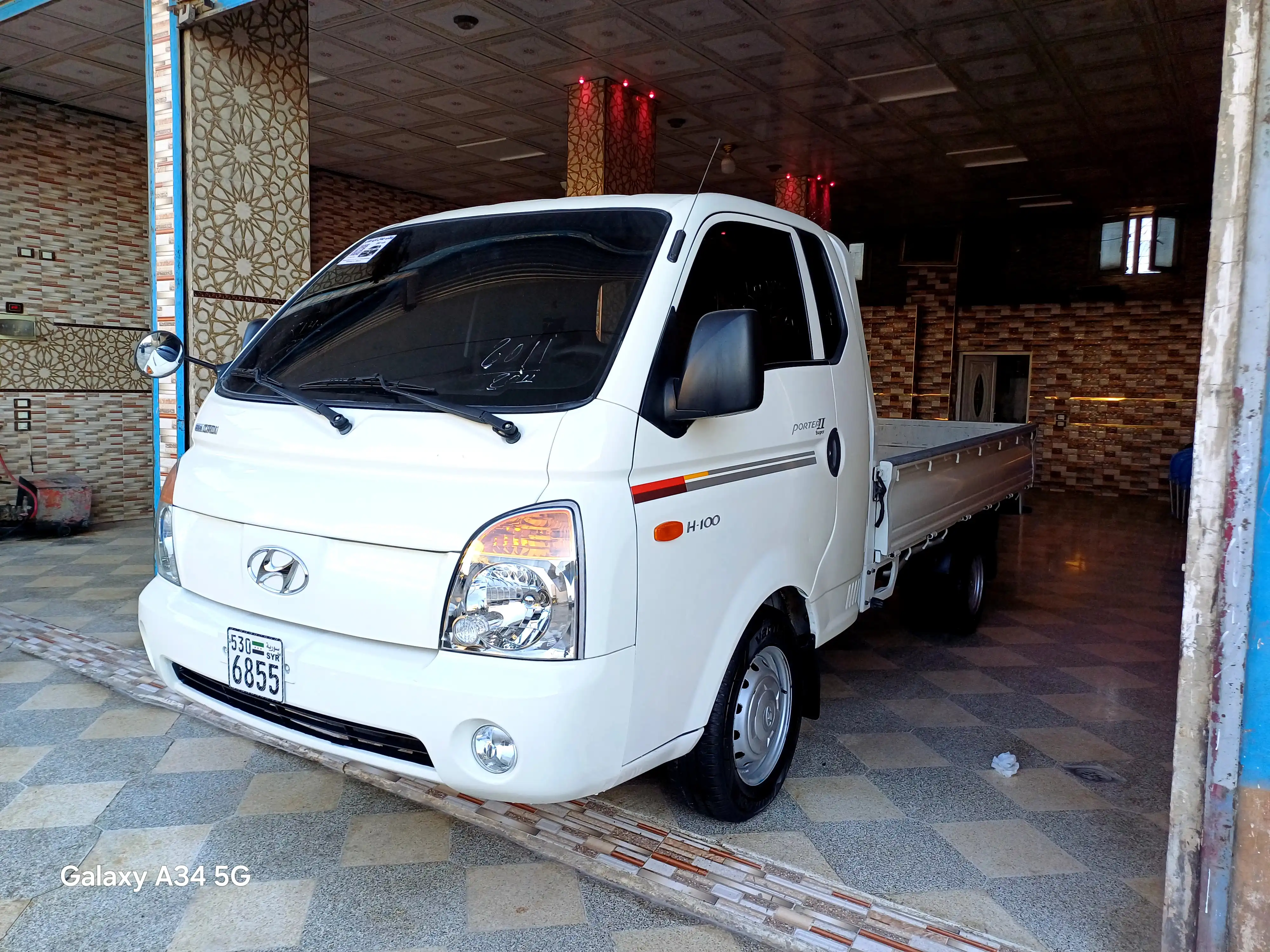 kilometrage car sale hyundai porter 2 crdi cargo truck used 2011 aleppo kq image