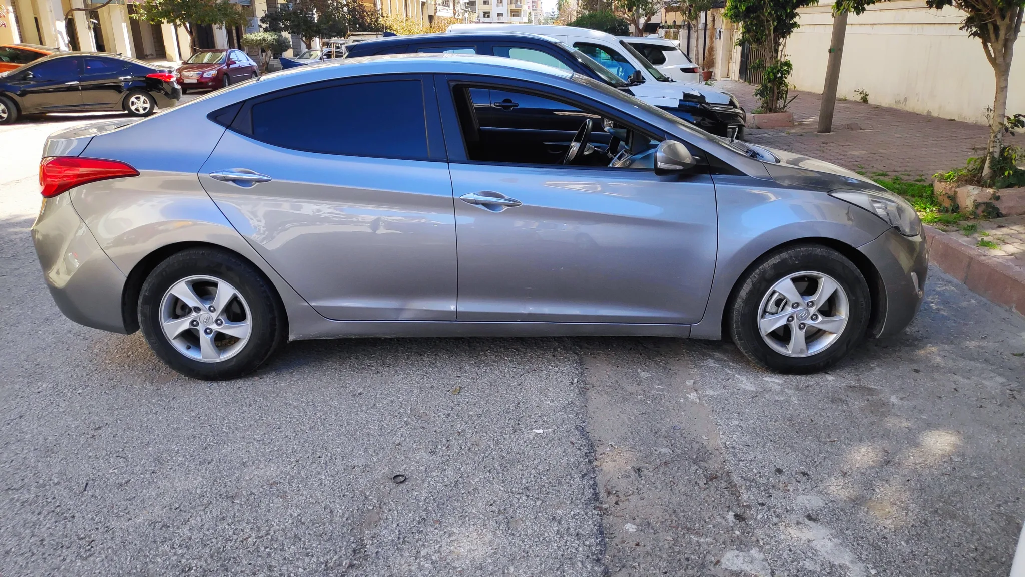 kilometrage car sale hyundai elantra standard sedan used 2011 tartus sw image