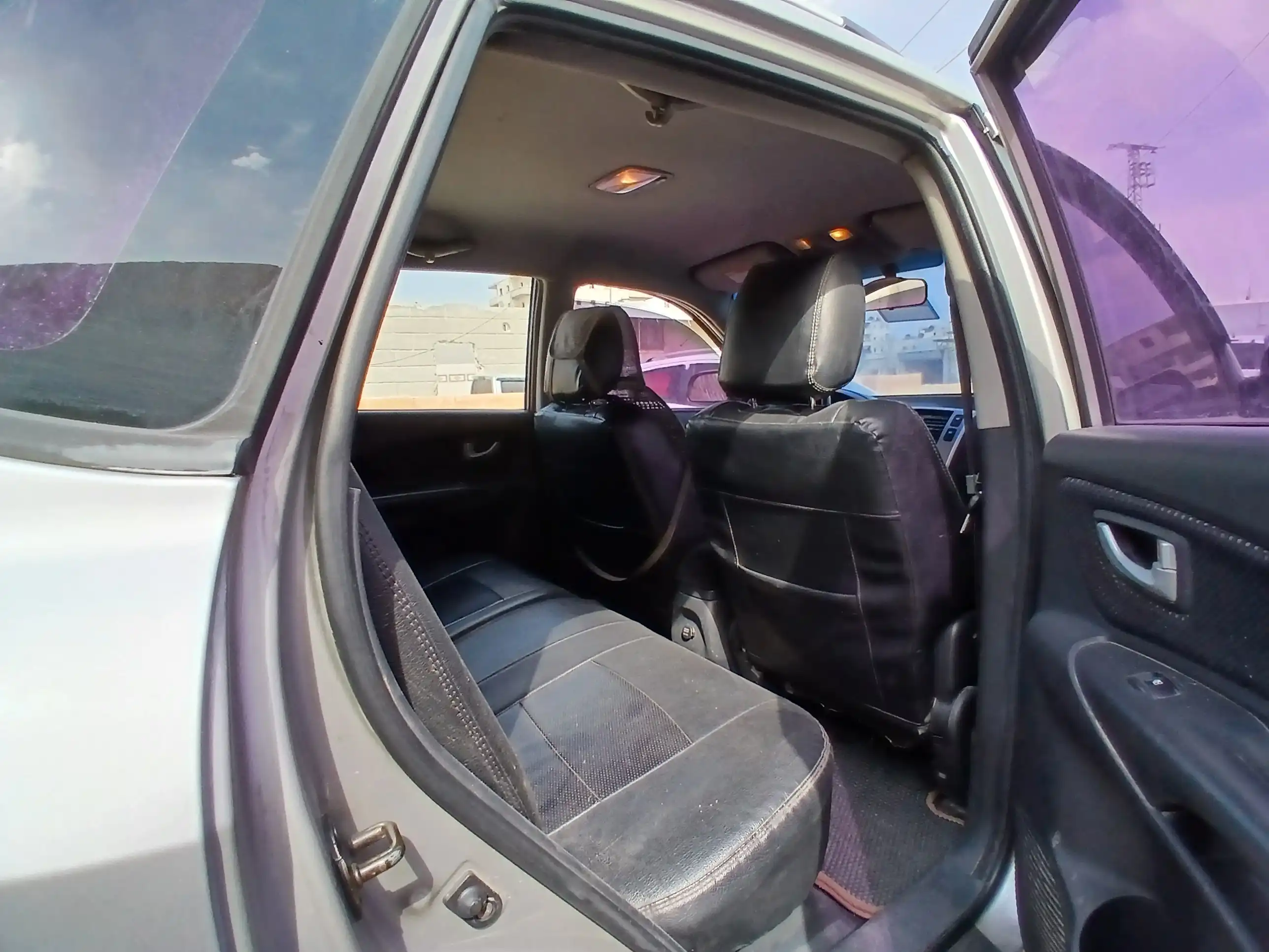 kilometrage car sale hyundai tucson standard suv used 2005 aleppo bq image