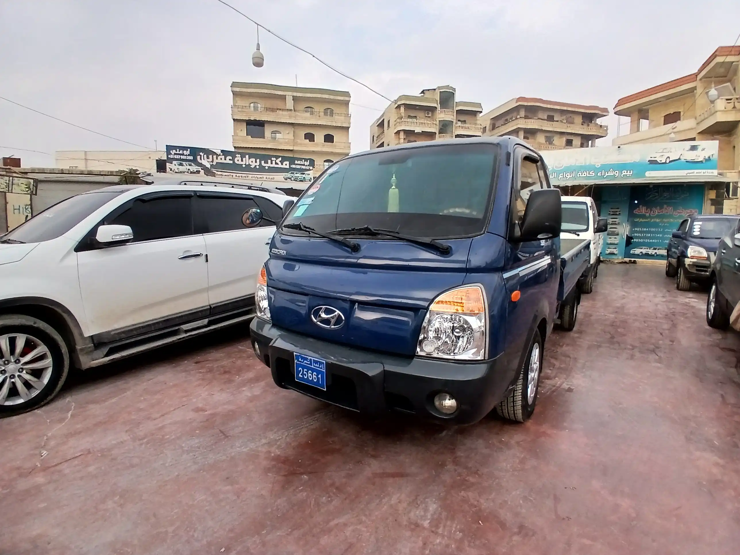 kilometrage car sale hyundai porter ii 2 crdi cargo truck used 2011 aleppo fz card image