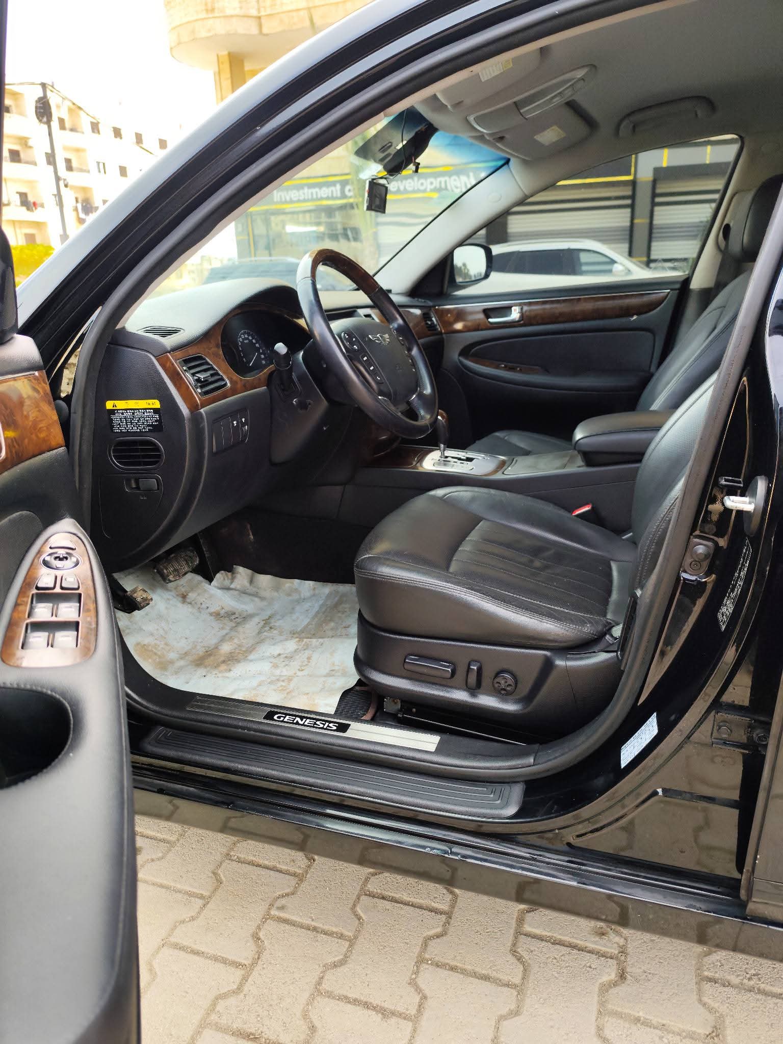 kilometrage car sale genesis bh 330 sedan used 2011 aleppo dt image