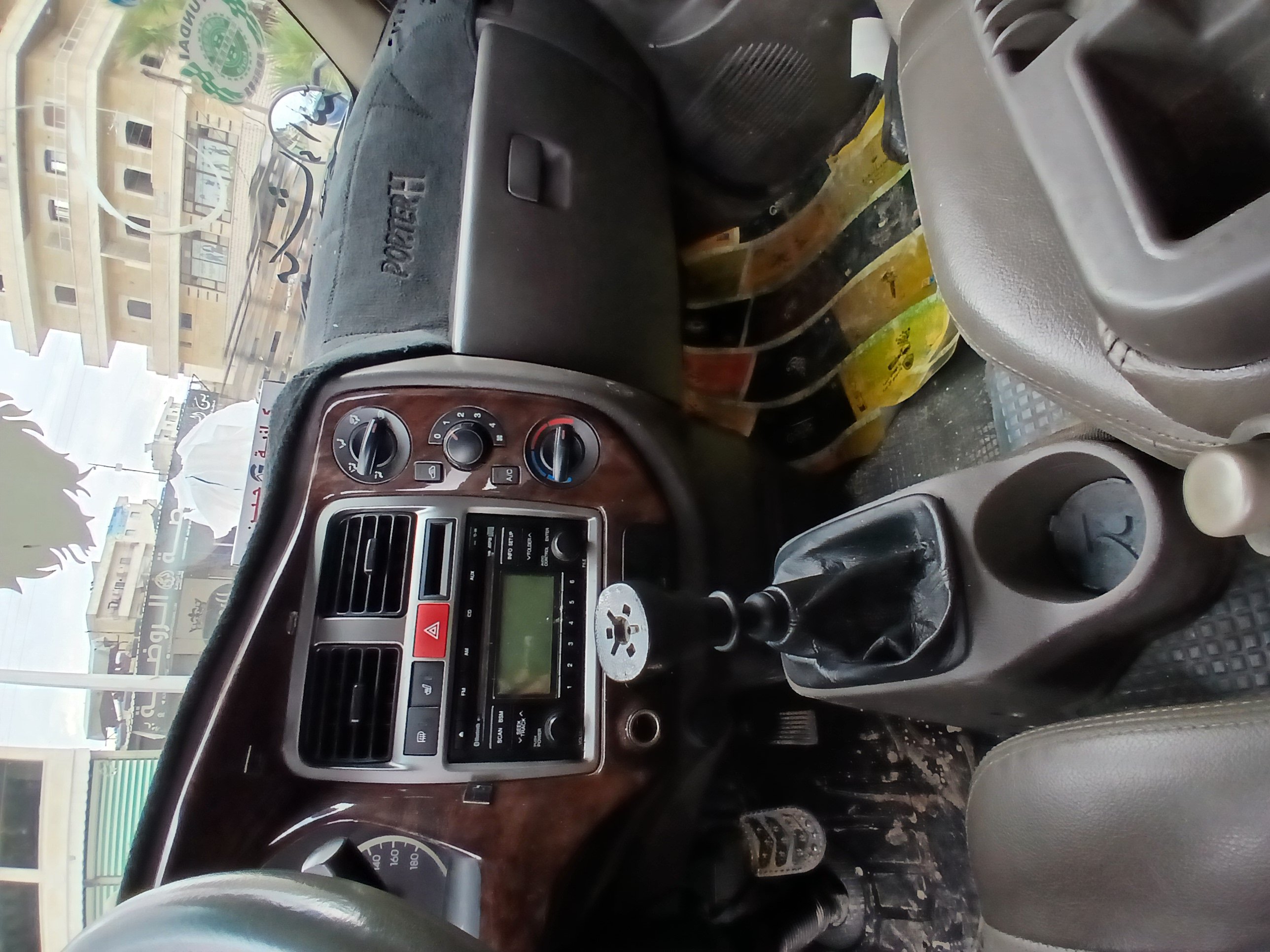 kilometrage car sale hyundai porter ii 2 crdi cargo truck used 2014 aleppo wl image