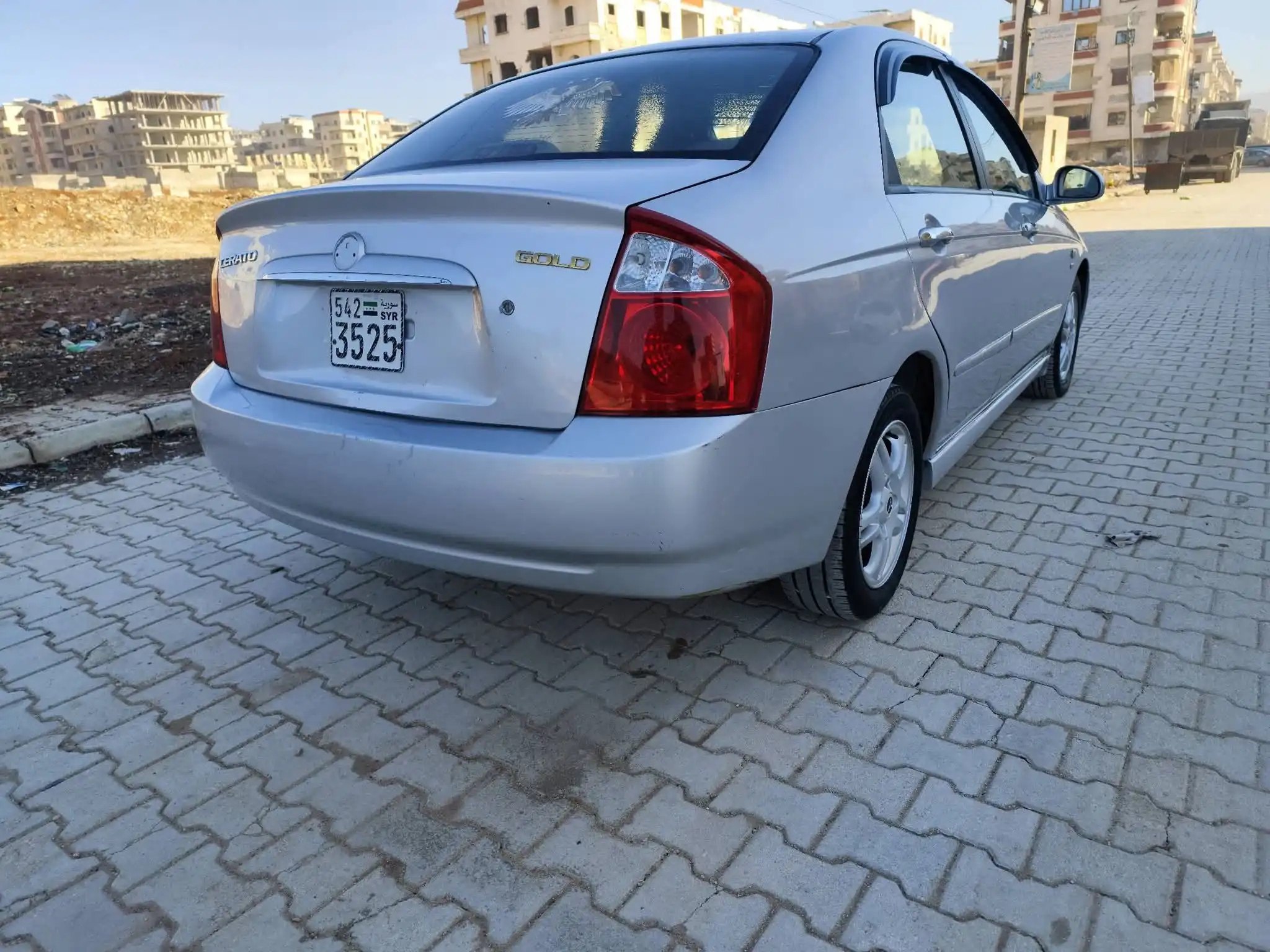 kilometrage car sale kia cerato standard sedan used 2005 aleppo kw image