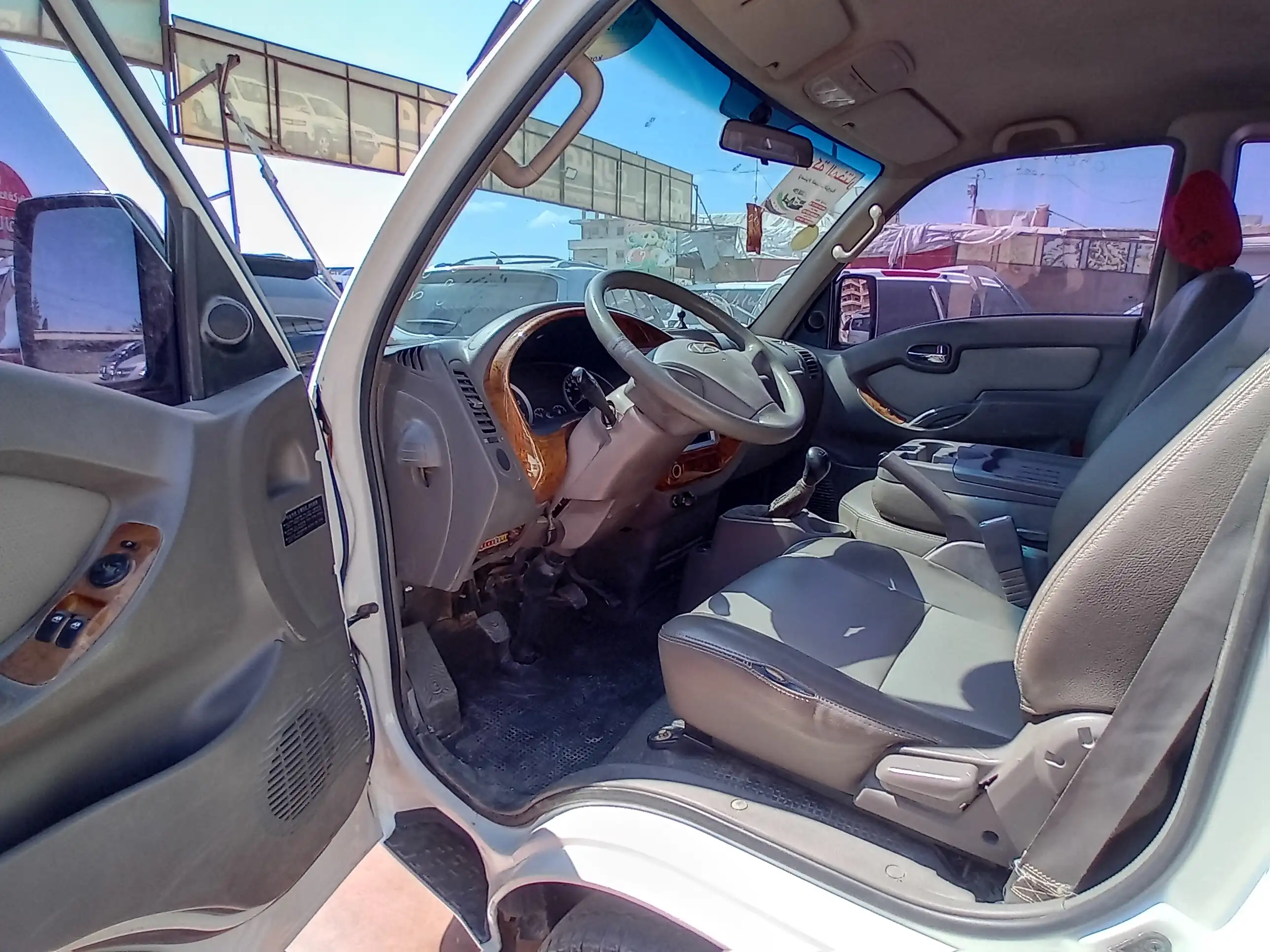 kilometrage car sale hyundai porter 2 crdi cargo truck used 2004 aleppo of image