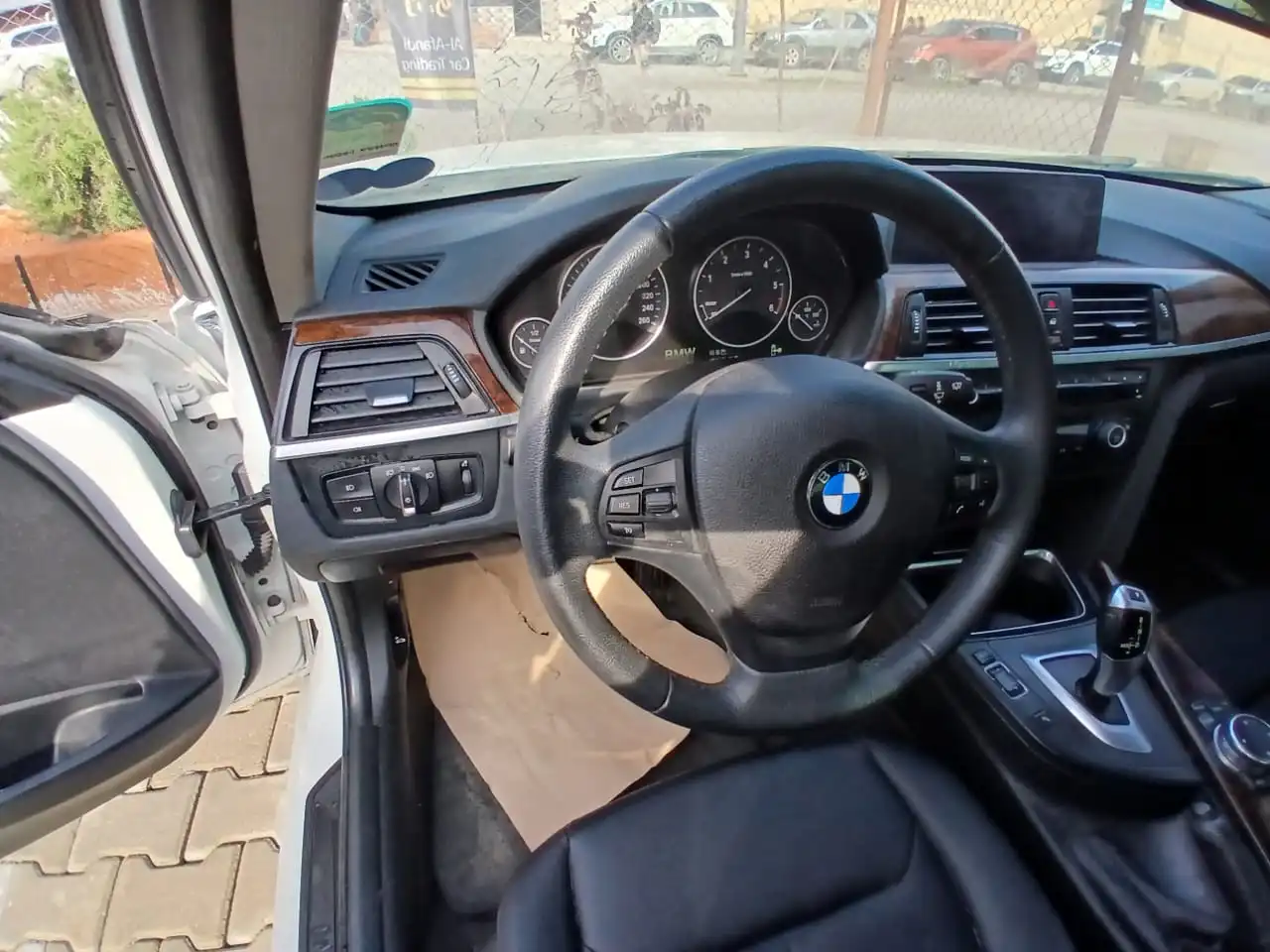 kilometrage car sale bmw 3 series 320 sedan used 2014 aleppo mq image