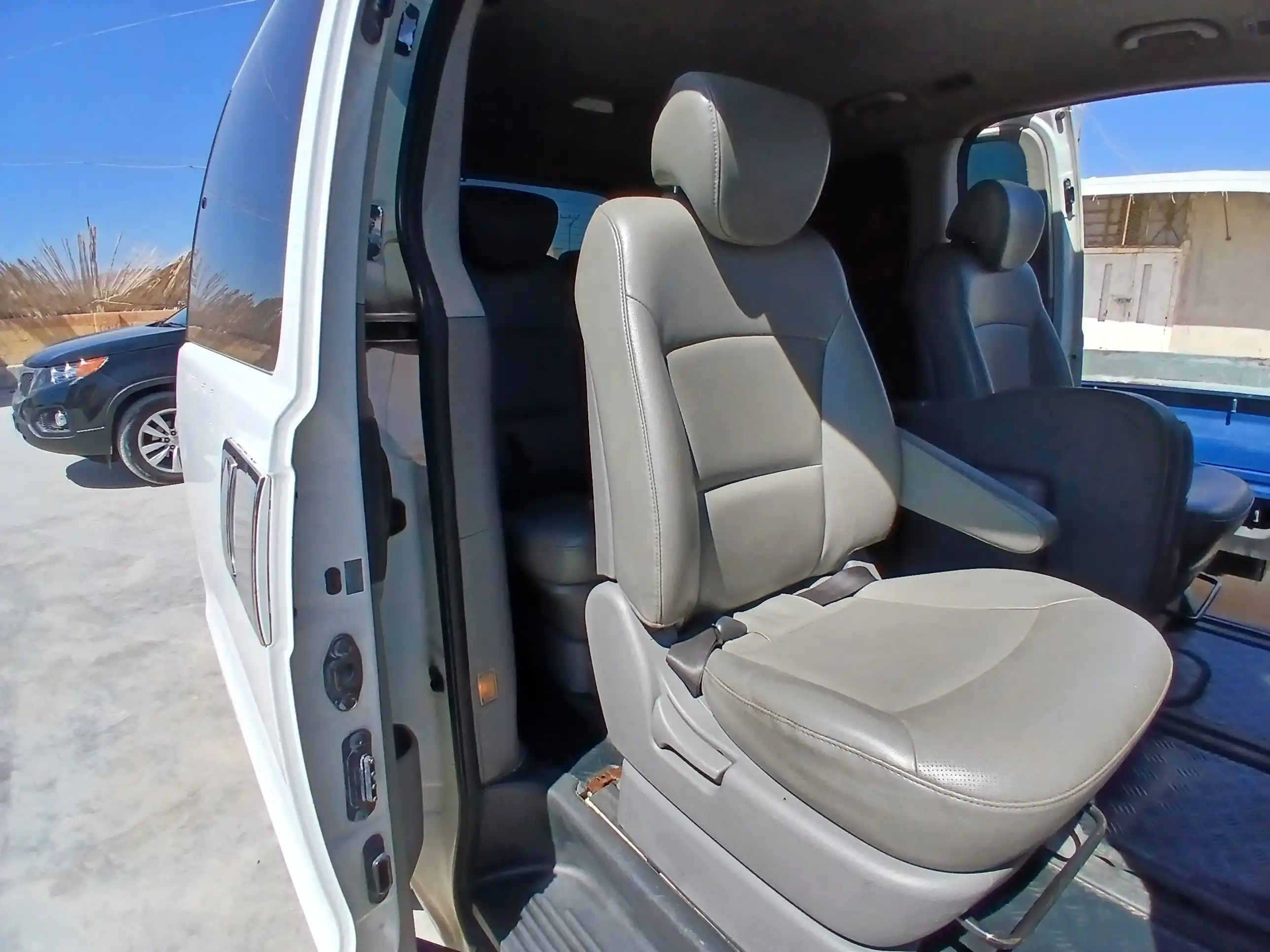 kilometrage car sale hyundai grand starex cvx van used 2008 aleppo qx image