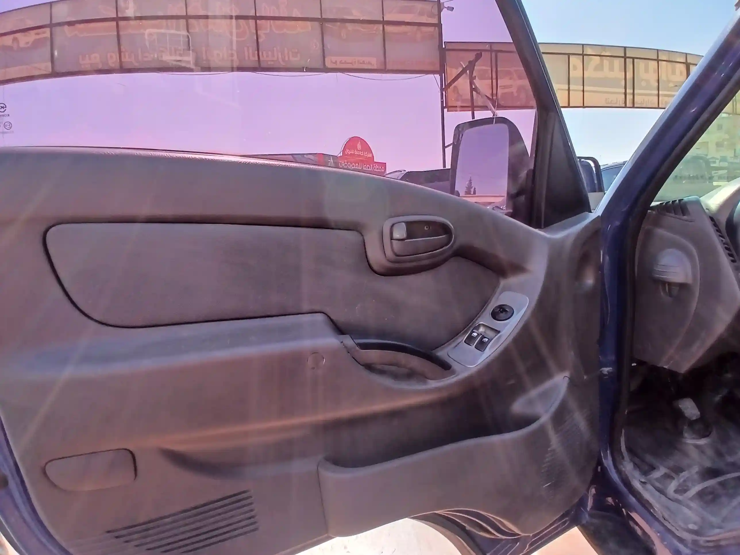 kilometrage car sale hyundai porter 2 crdi cargo truck used 2011 aleppo ry image