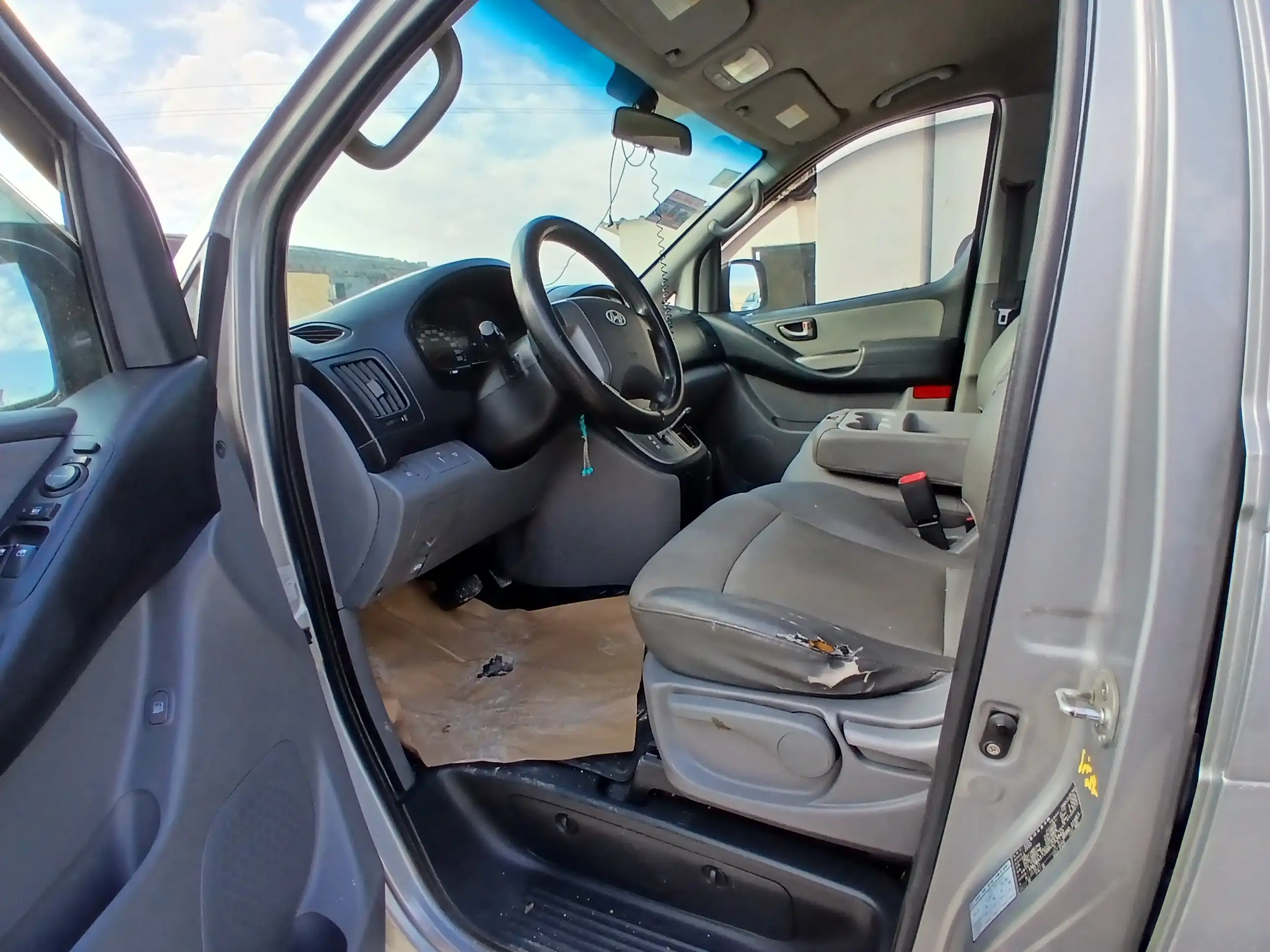 kilometrage car sale hyundai grand starex cvx 2011 jc image