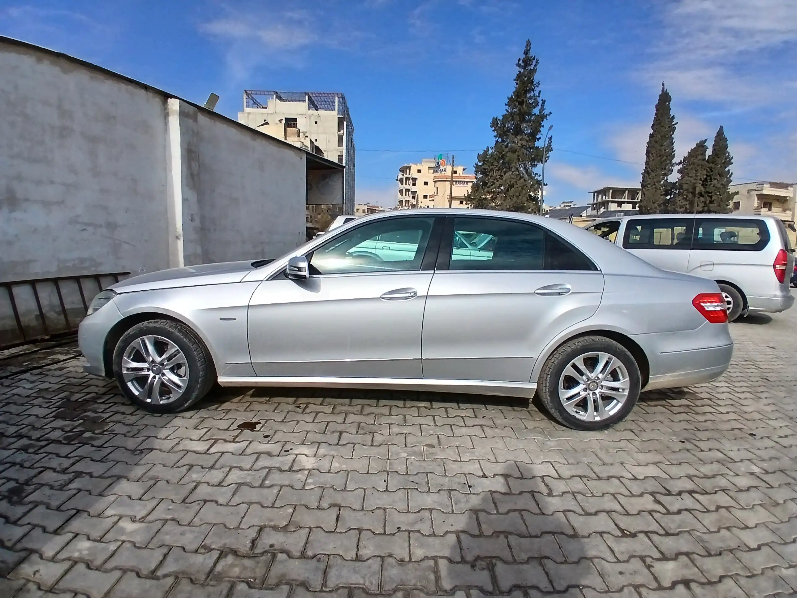 kilometrage car sale mercedes e class e 220 cdi sedan used 2012 aleppo sh image