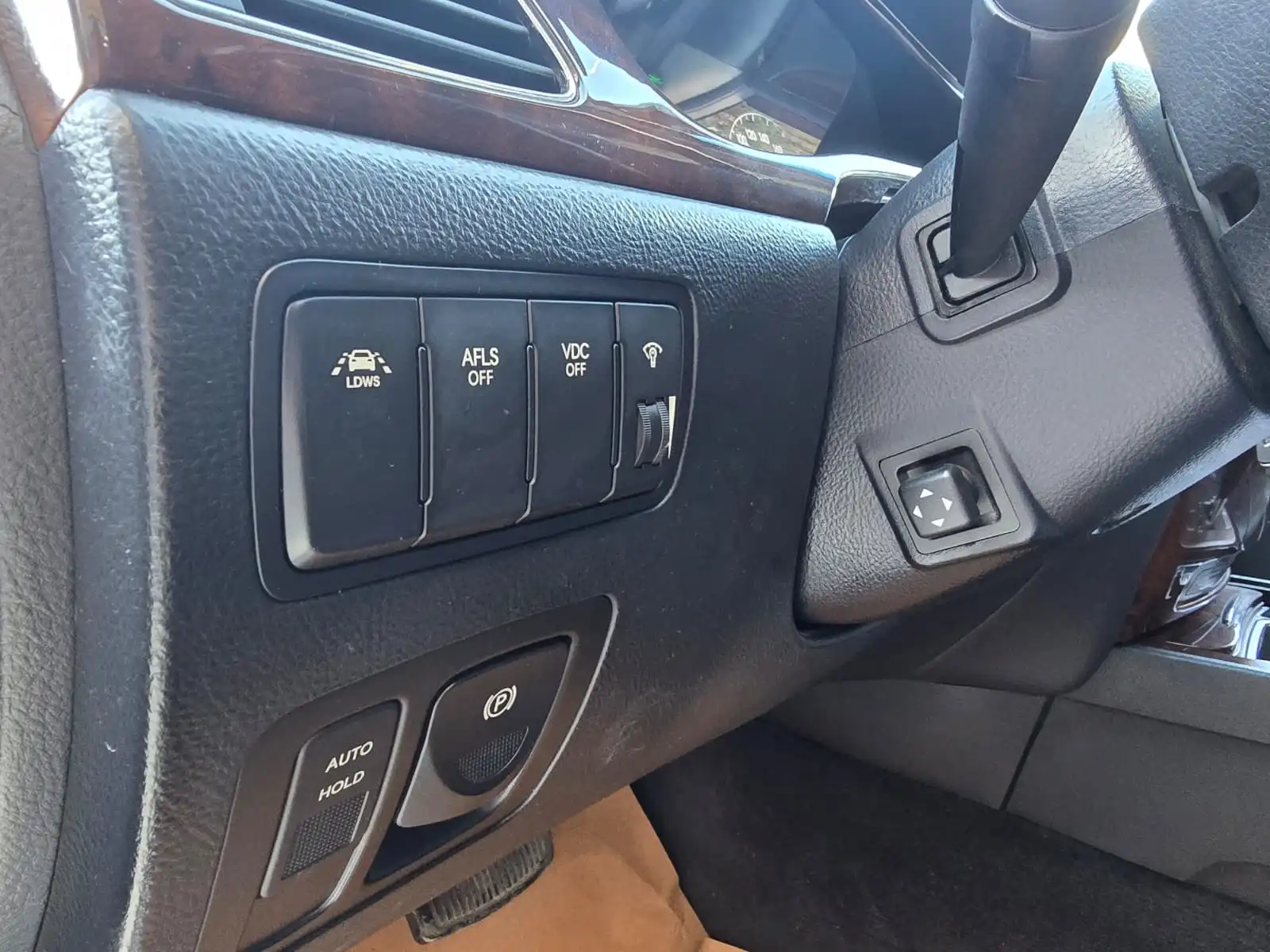 kilometrage car sale genesis bh 380 sedan used 2010 aleppo rx image