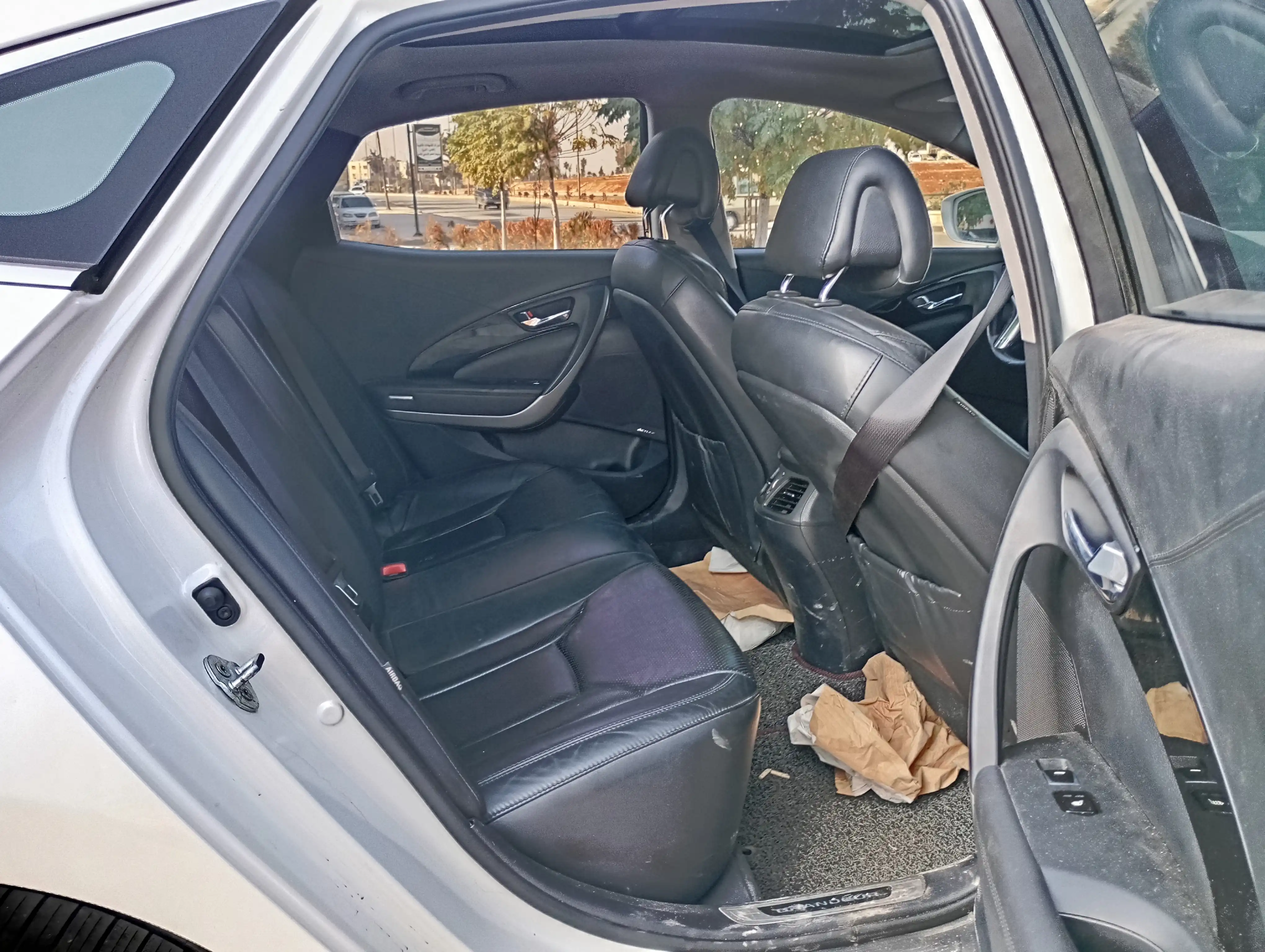 kilometrage car sale hyundai grandeur hg 300 sedan used 2015 aleppo up image