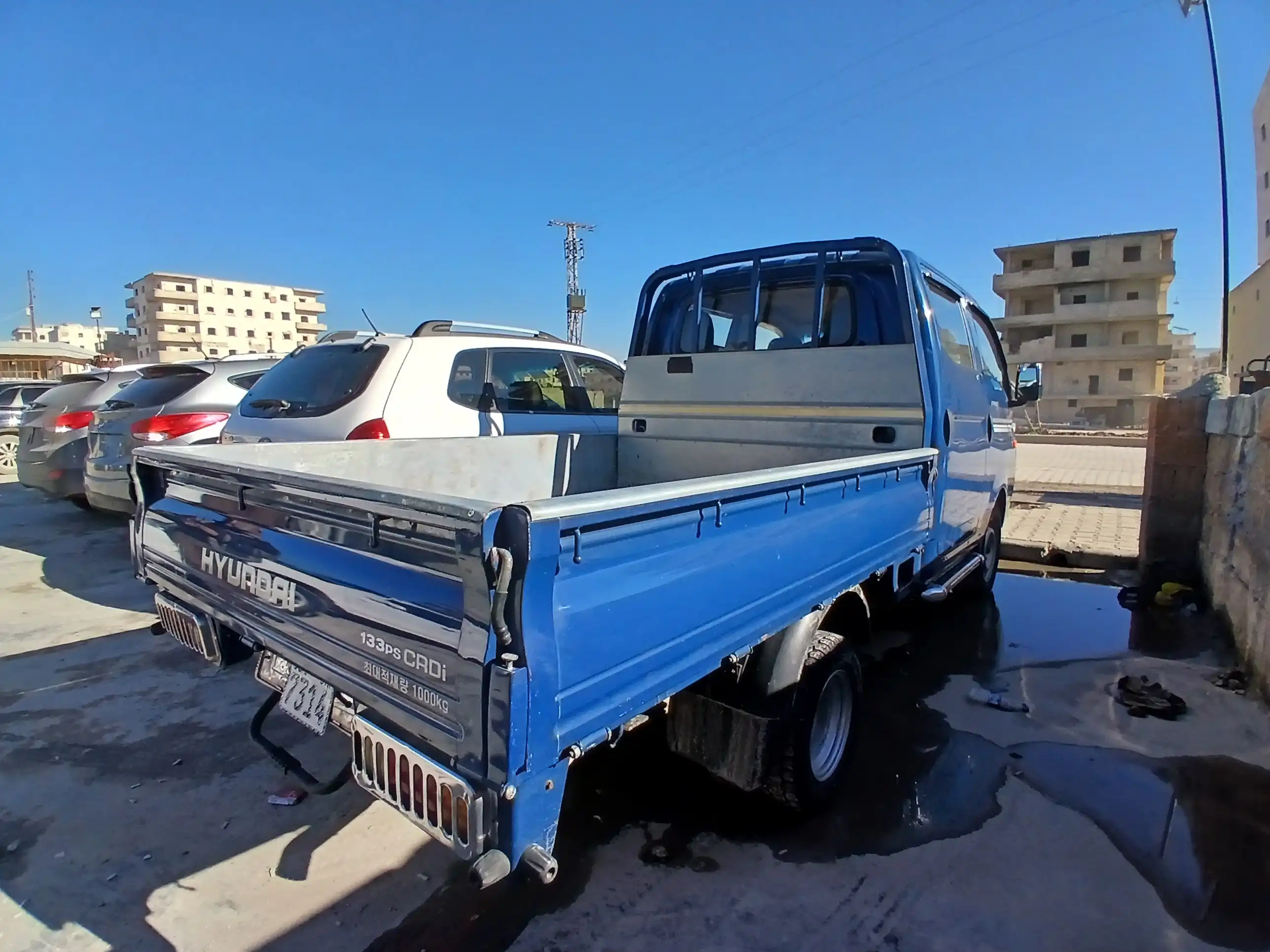 kilometrage car sale hyundai porter ii 2 crdi cargo truck used 2009 aleppo nn image