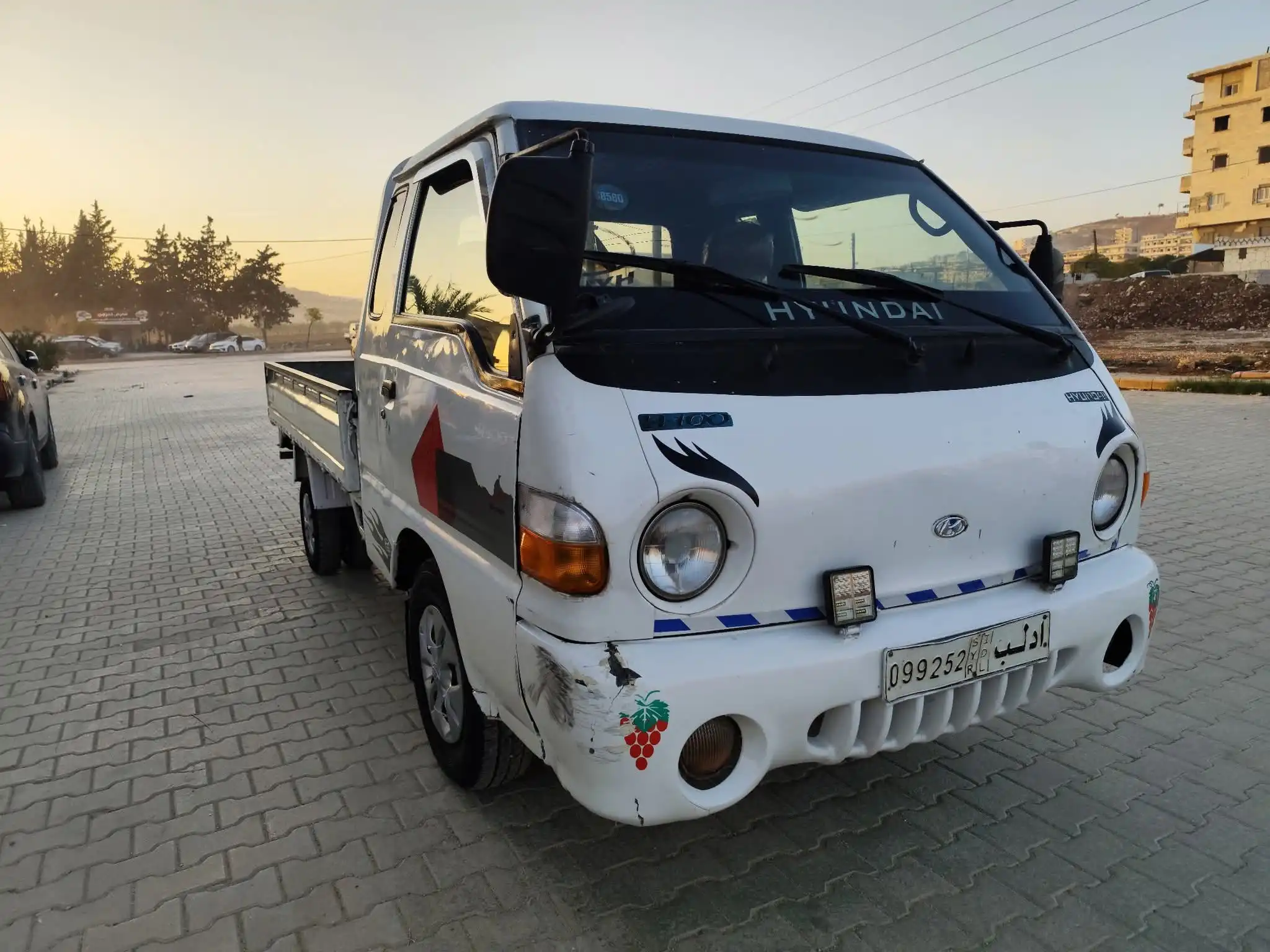 kilometrage car sale hyundai porter ii 2 standard cargo truck used 1998 aleppo kh image
