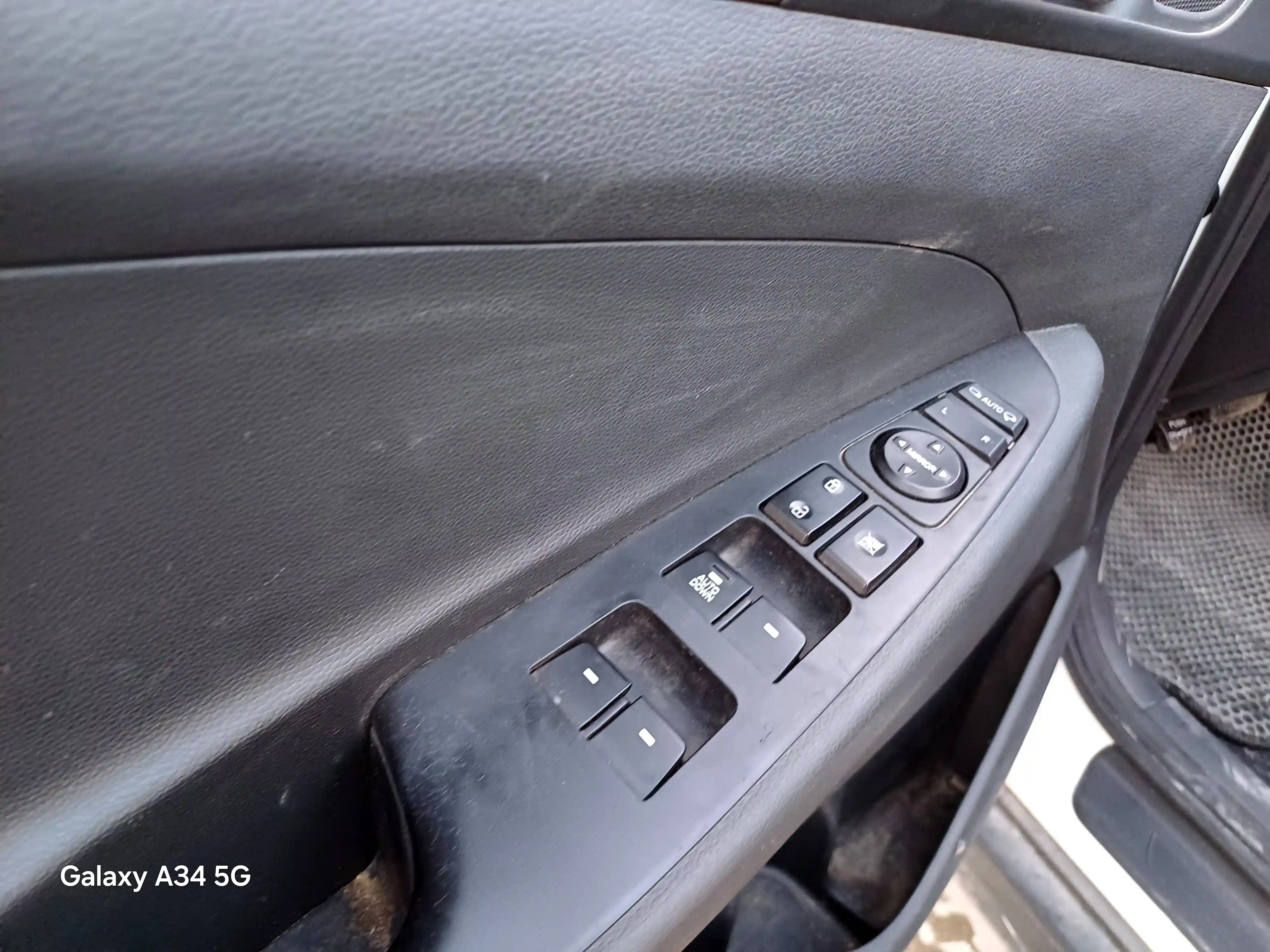 kilometrage car sale hyundai tucson 20 d suv used 2018 aleppo vi image