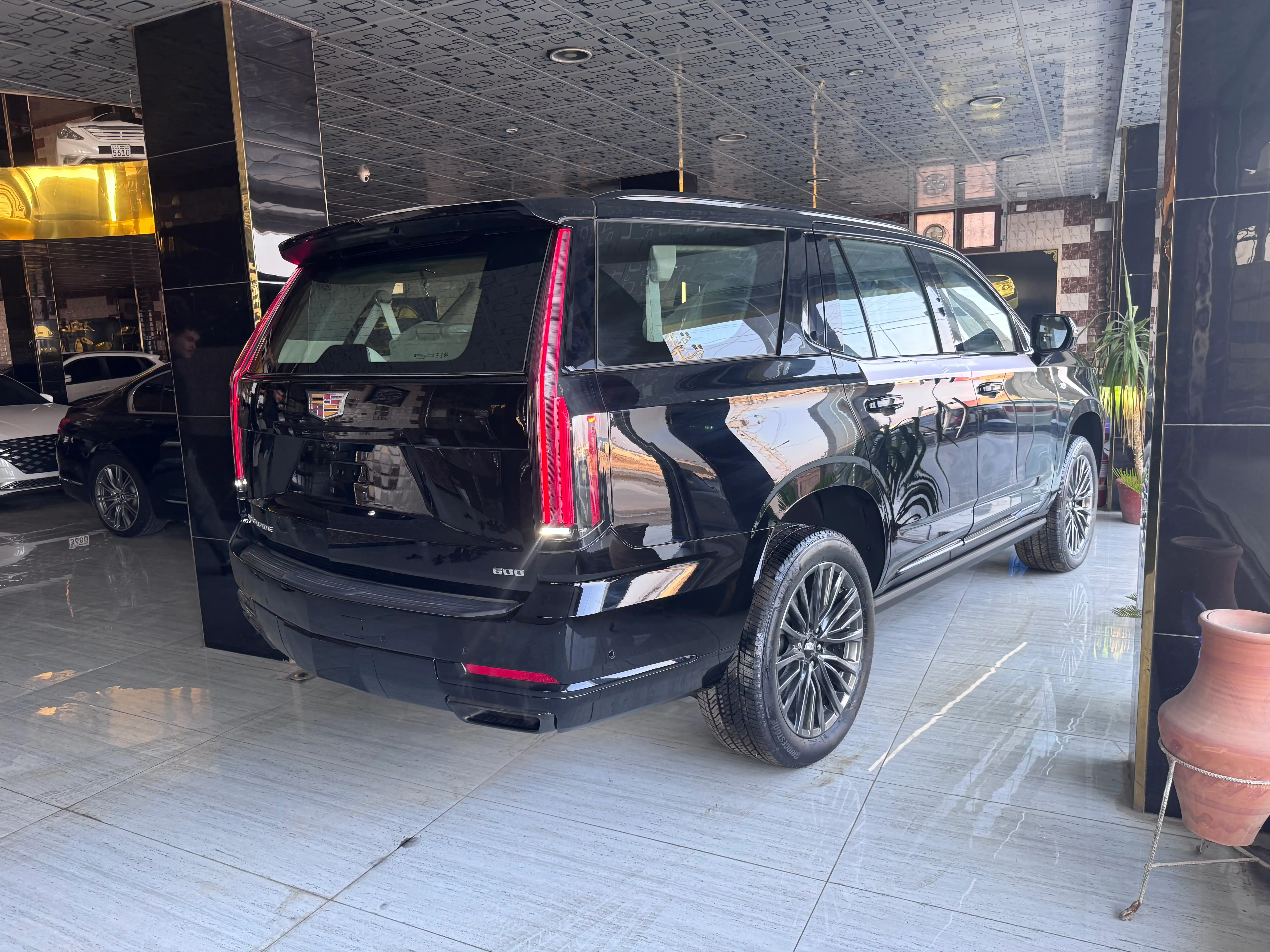 kilometrage car sale cadillac escalade sport suv new 2025 aleppo om image