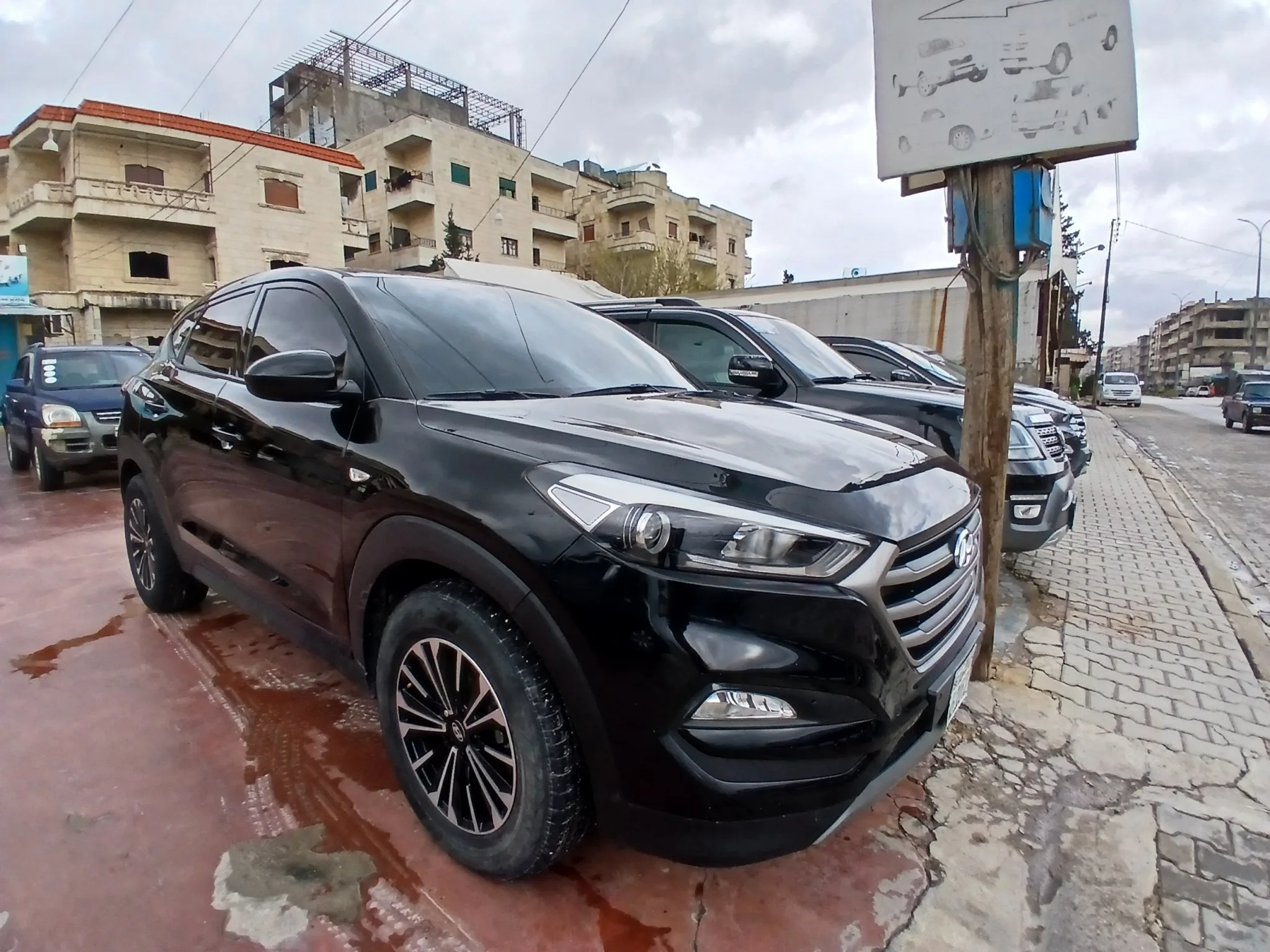 kilometrage car sale hyundai tucson standard suv used 2018 aleppo wh card image