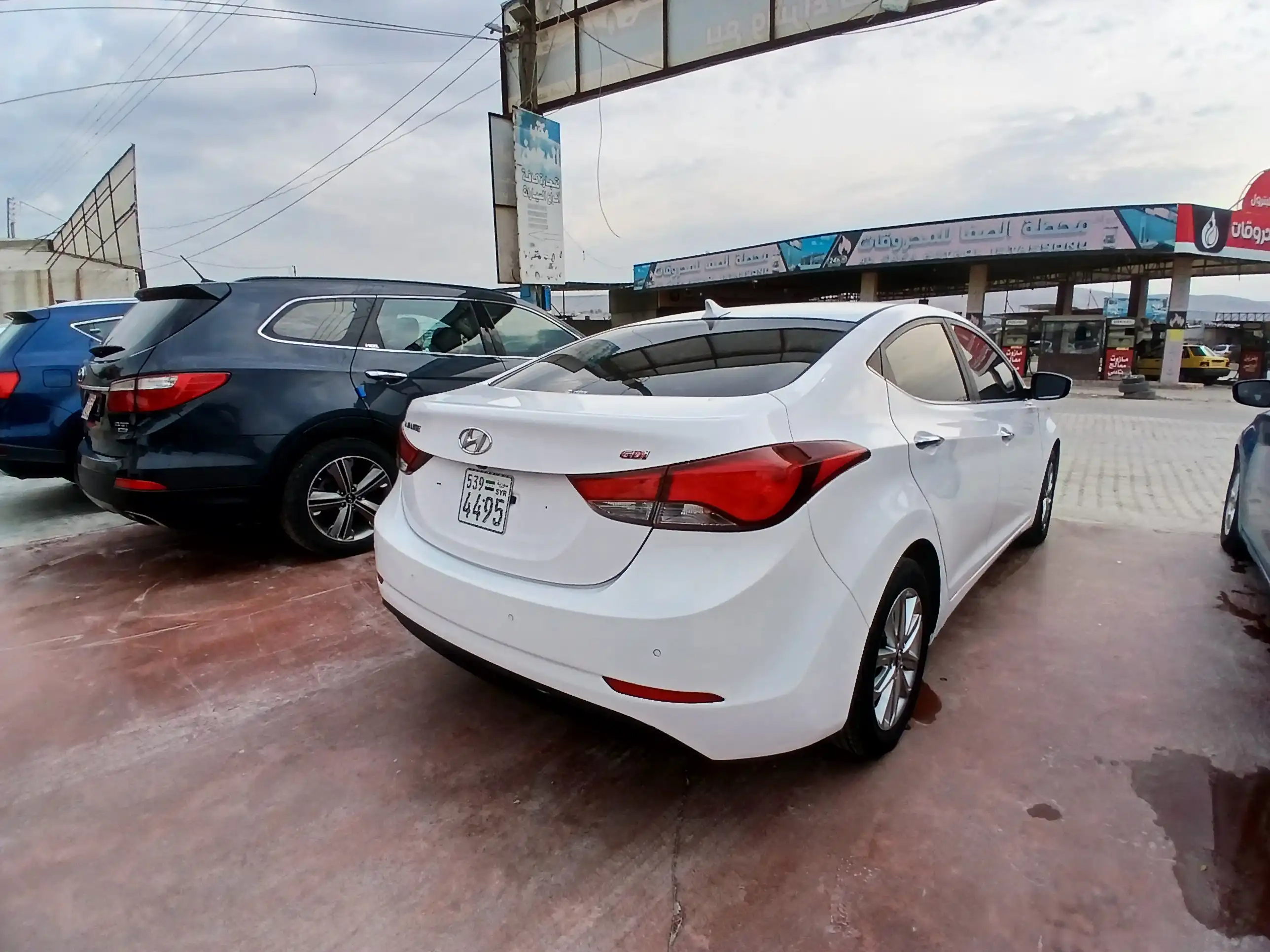 kilometrage car sale hyundai avante standard sedan used 2015 aleppo gm image