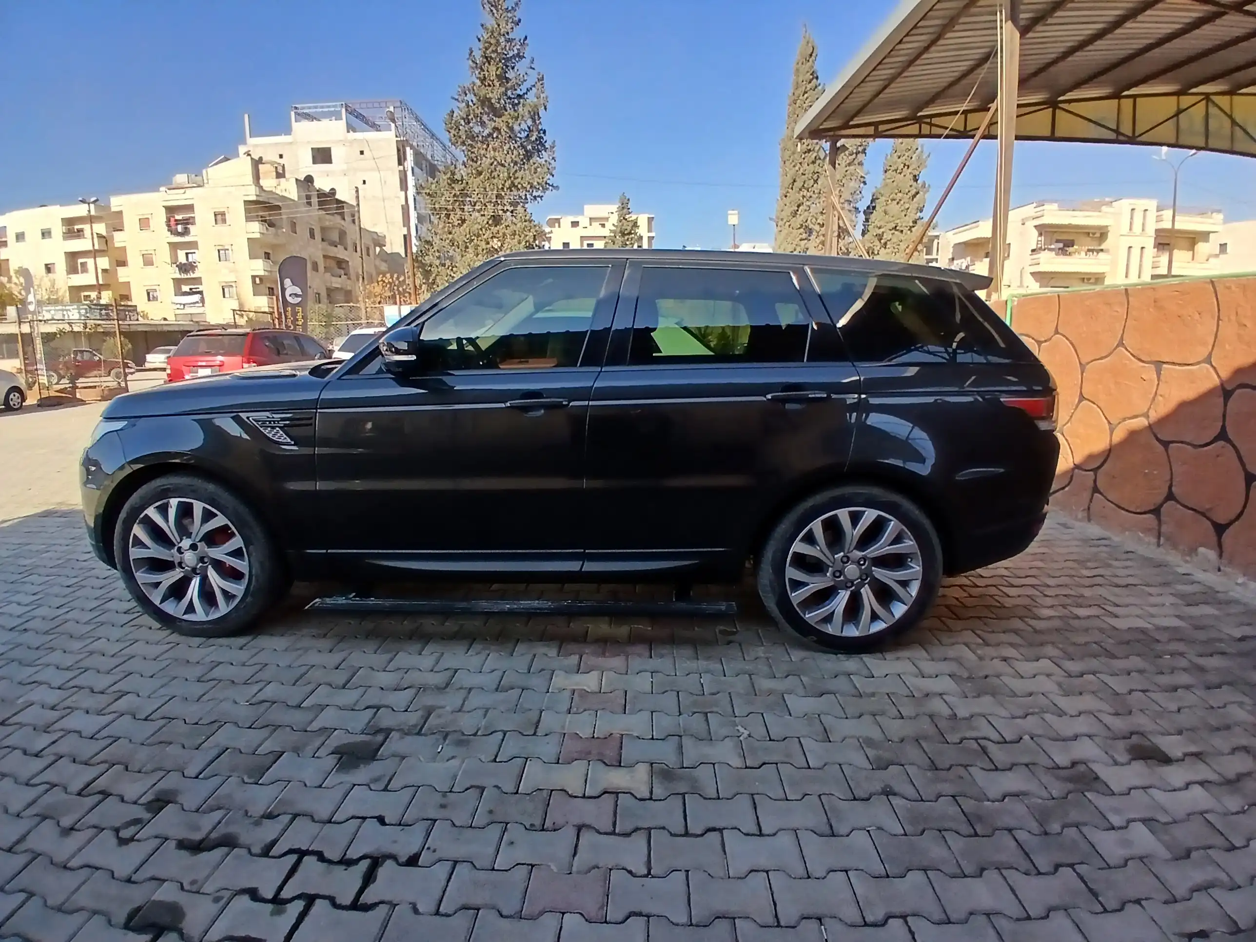 kilometrage car sale land rover range rover sport dynamic hse suv used 2014 aleppo rg image