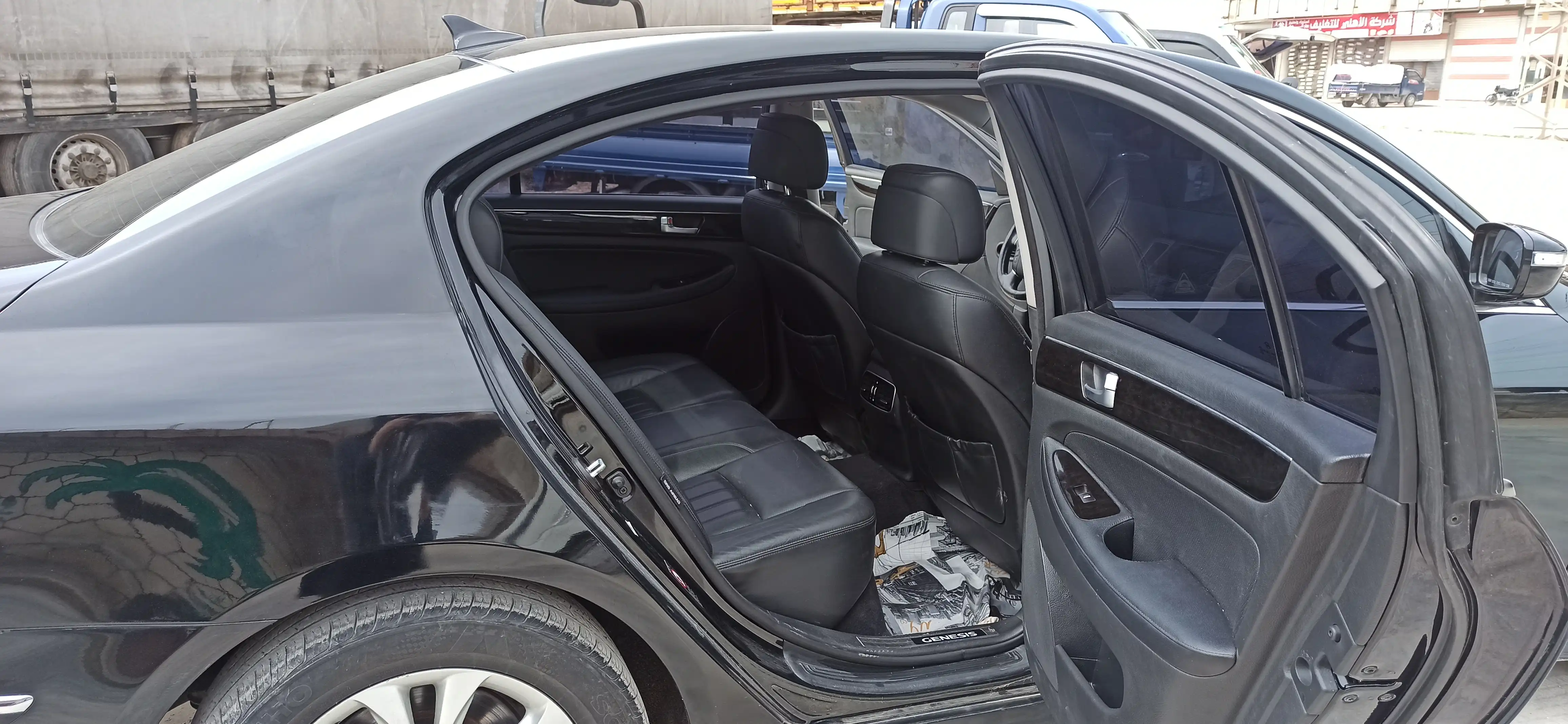 kilometrage car sale genesis bh 330 sedan used 2012 aleppo lj image