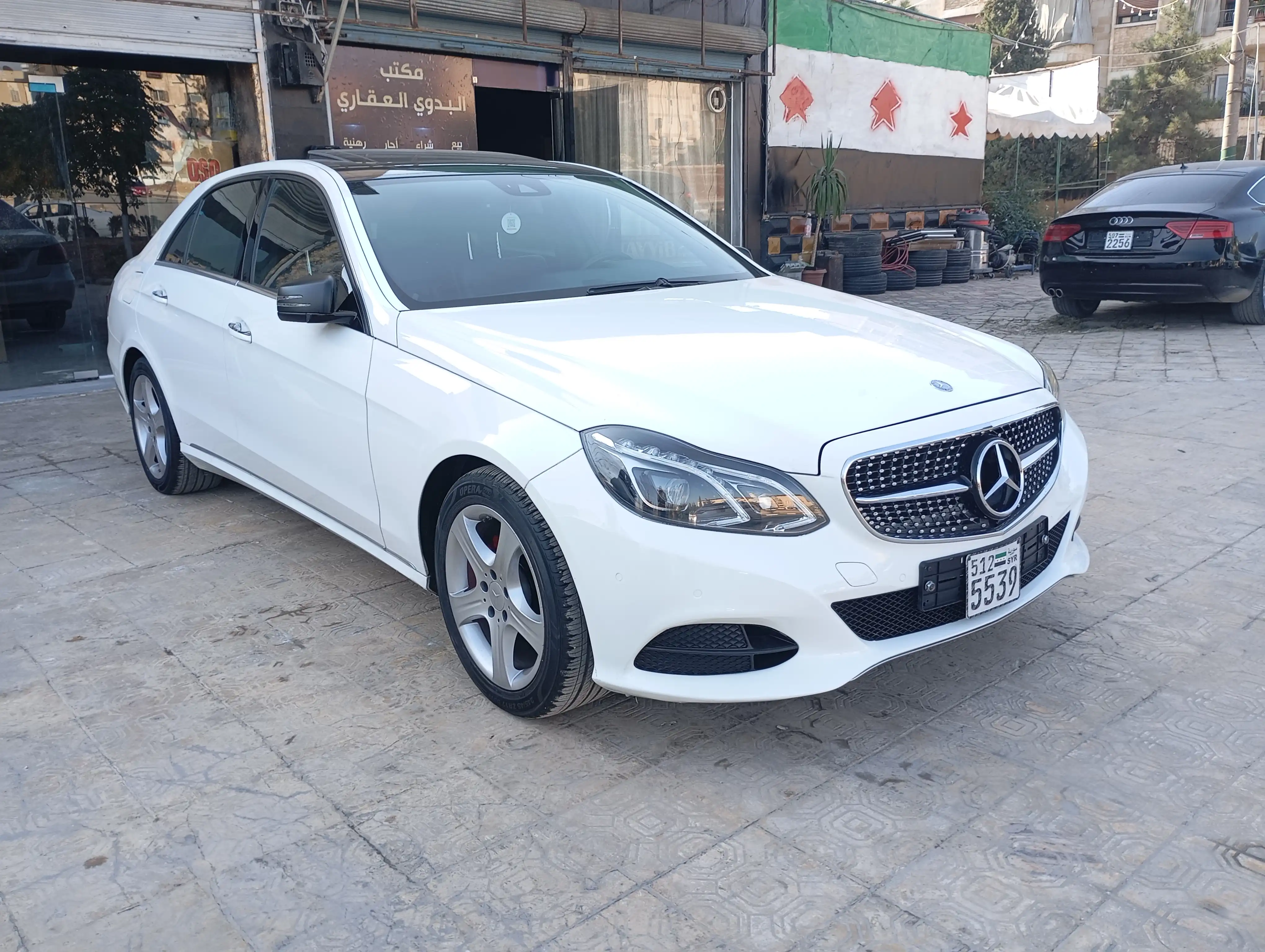kilometrage car sale mercedes e class e 220 sedan used 2014 aleppo tk image