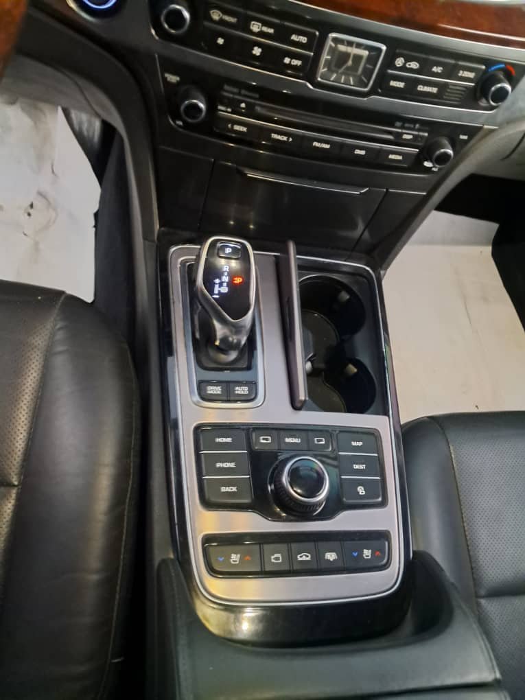 kilometrage car sale hyundai equus vs 380 sedan used 2015 aleppo pc image