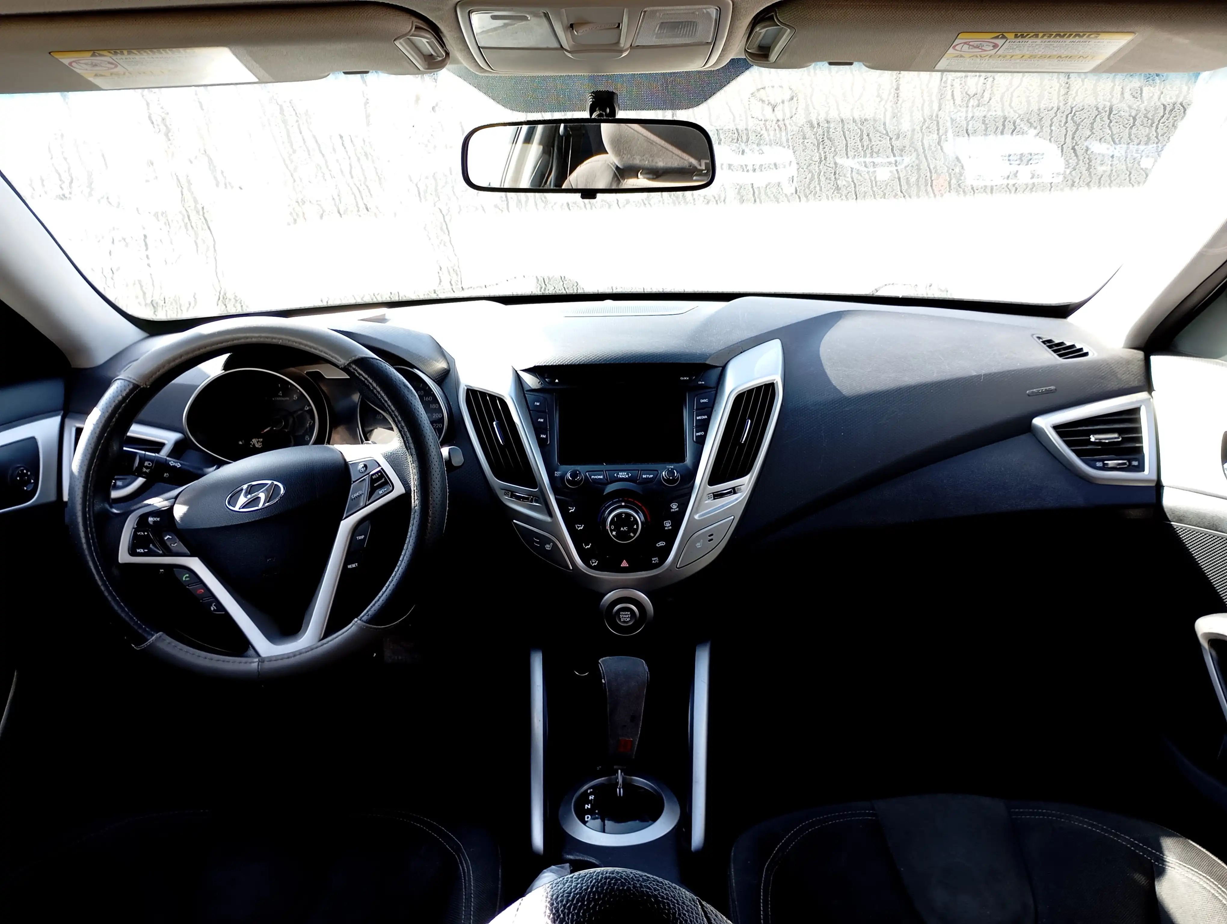 kilometrage car sale hyundai veloster standard 2012 jm image