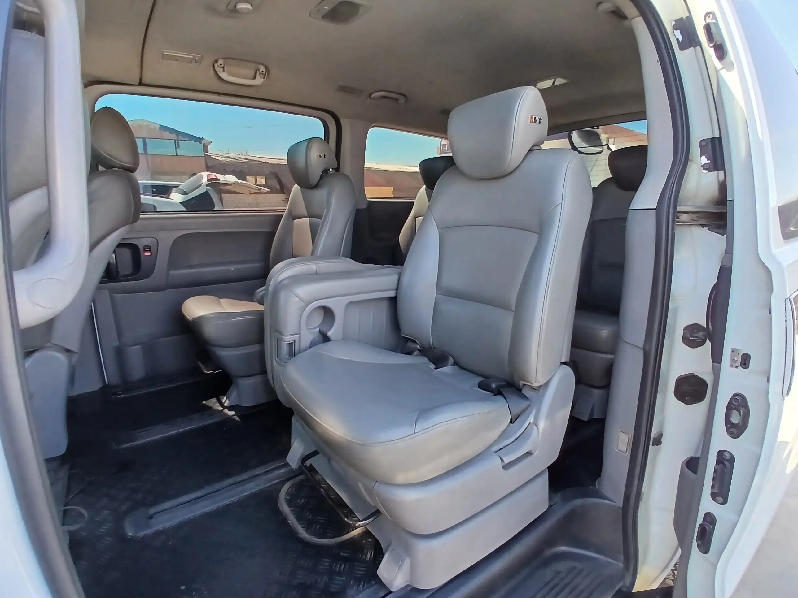 kilometrage car sale hyundai grand starex cvx van used 2008 aleppo qx image