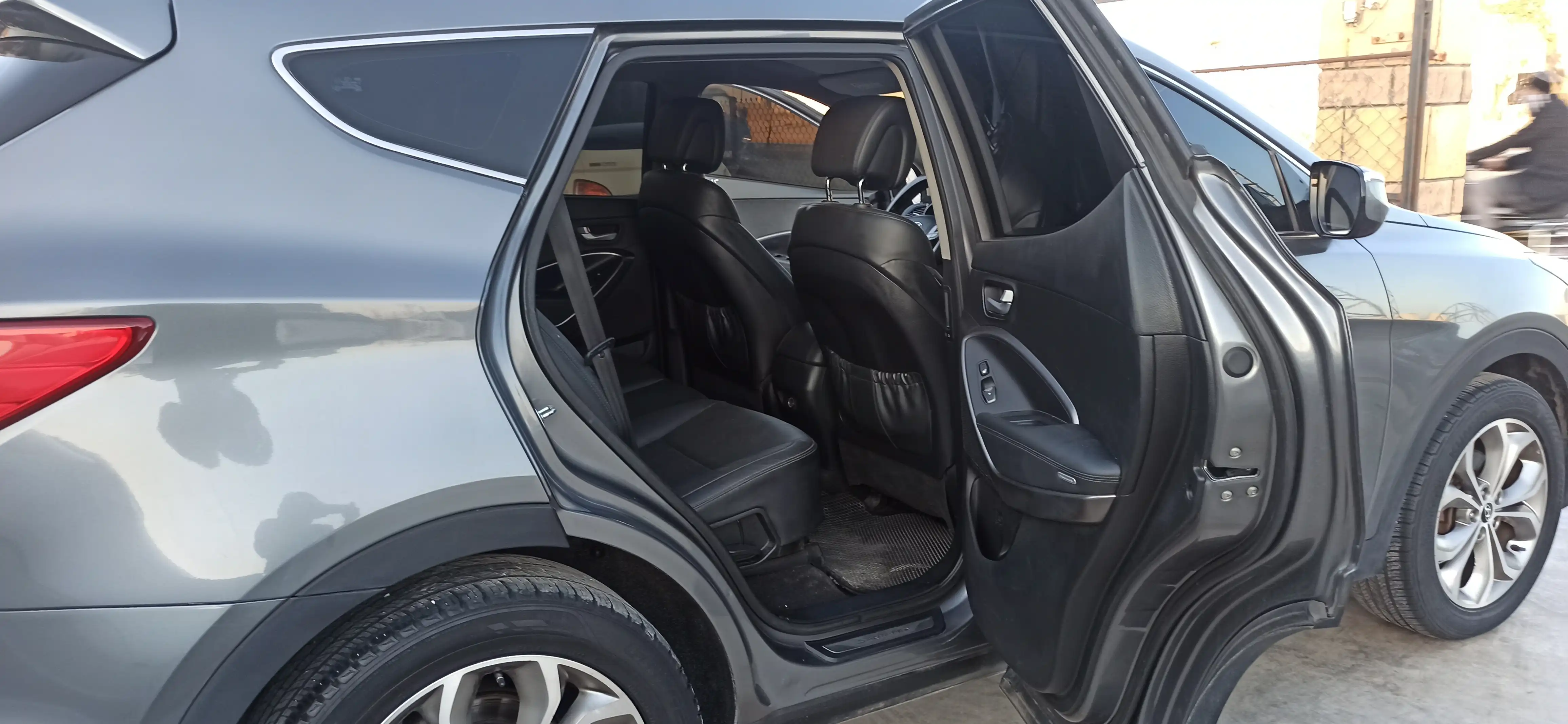 kilometrage car sale hyundai santa fe evgt suv used 2014 aleppo kd image