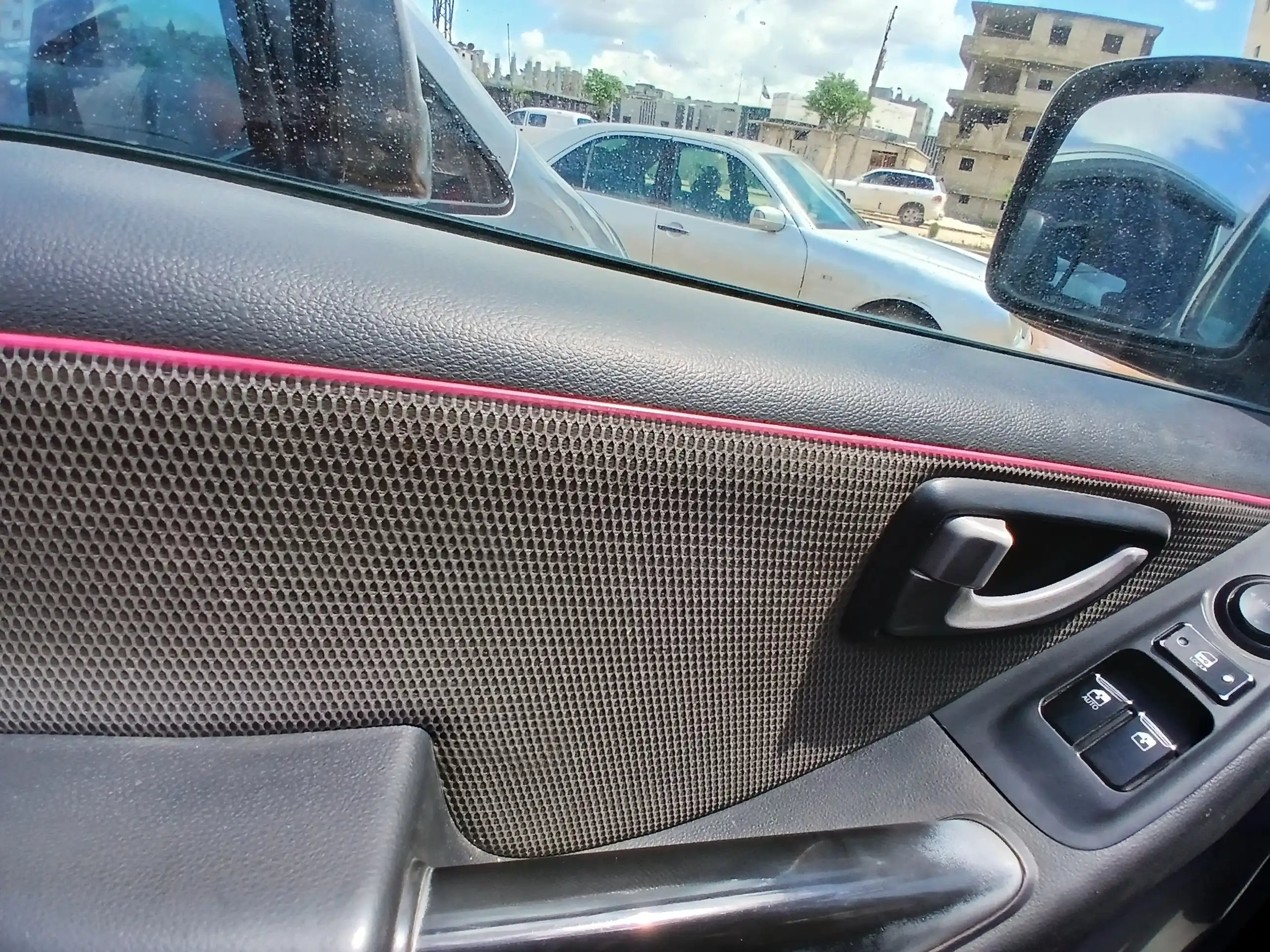 kilometrage car sale hyundai h 1 standard suv used 2006 aleppo jq image