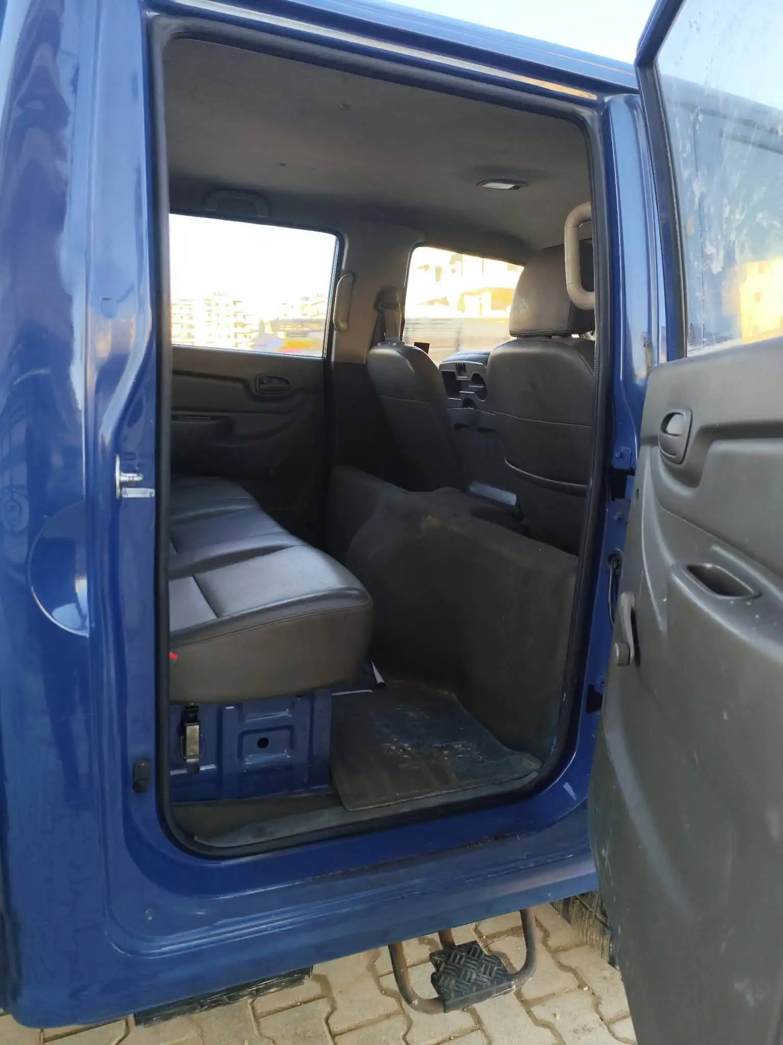 kilometrage car sale hyundai porter ii 2 crdi cargo truck used 2009 aleppo tk image