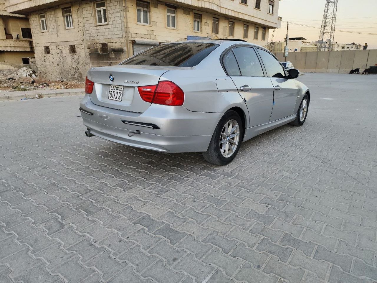 kilometrage car sale bmw 3 series 320 sedan used 2011 aleppo yp image