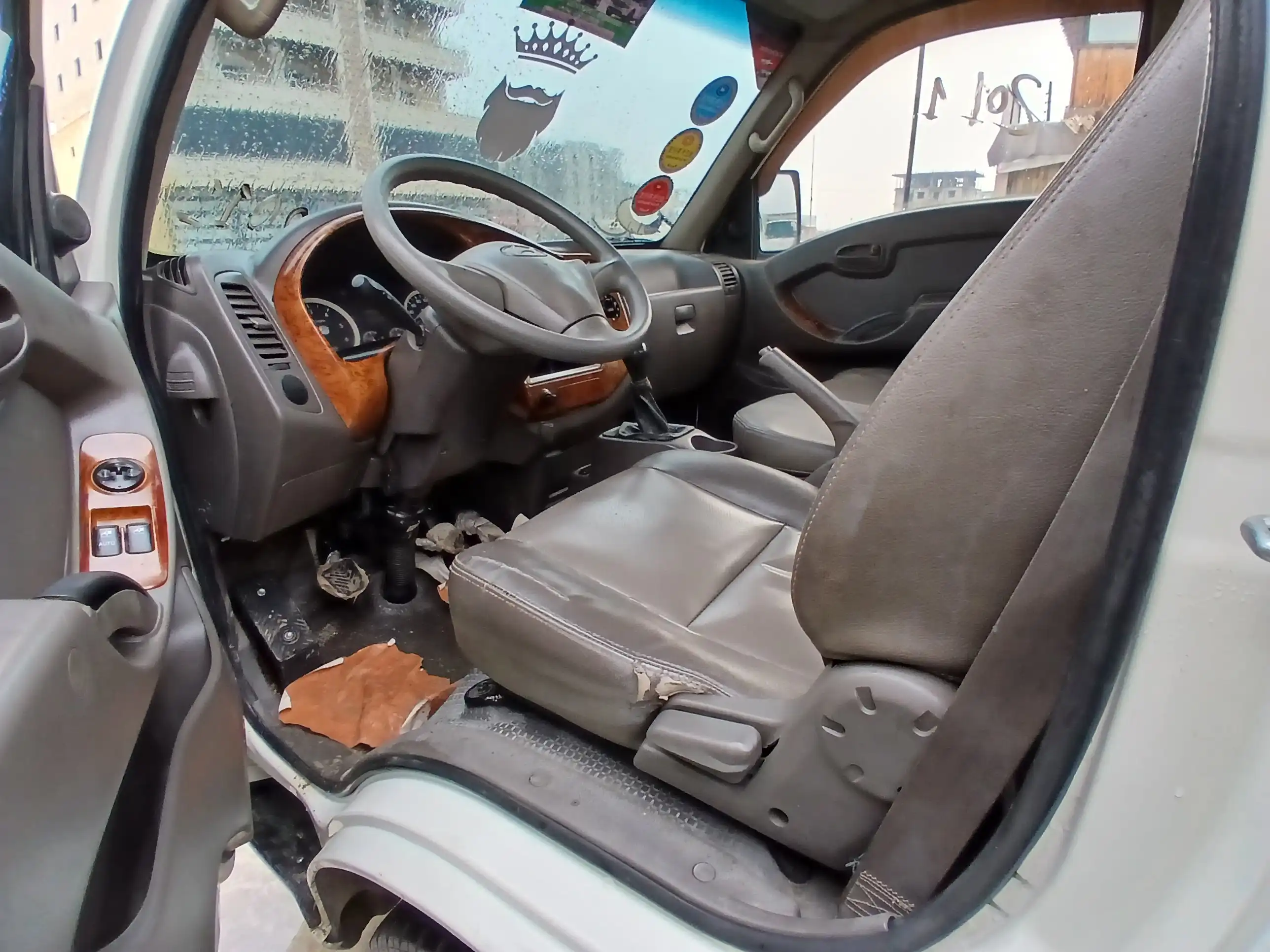 kilometrage car sale hyundai porter ii 2 crdi cargo truck used 2011 aleppo xv image